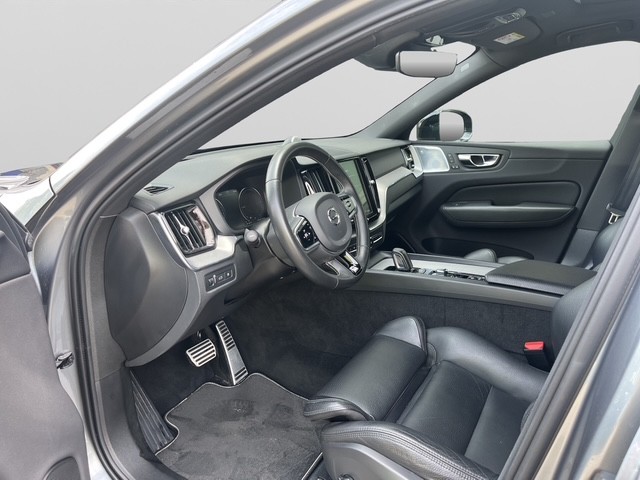 VOLVO XC60 2.0 T8 TE R-Design eAWD-image-9