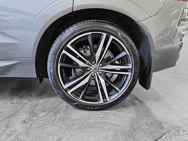 VOLVO XC60 2.0 T8 TE R-Design eAWD-image-7