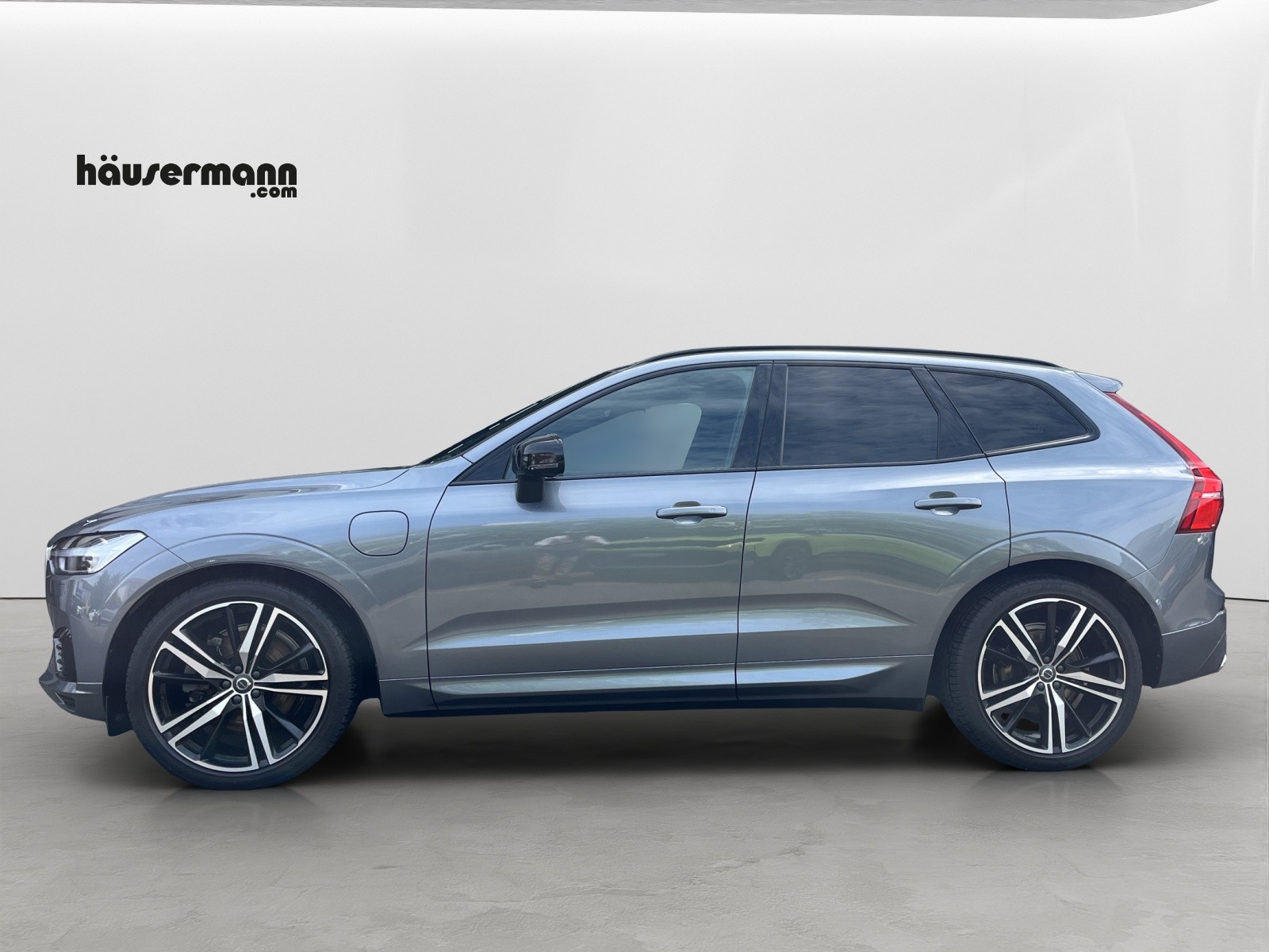 VOLVO XC60 2.0 T8 TE R-Design eAWD-image-2