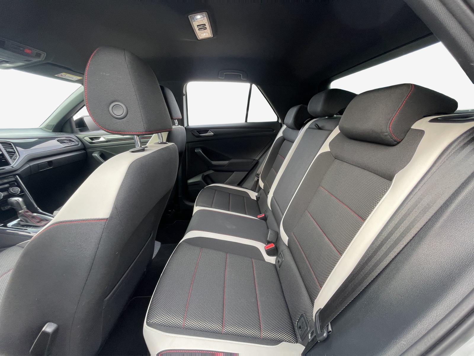 VW T-Roc 2.0 TDI SCR Sport DSG 4Motion-image-11
