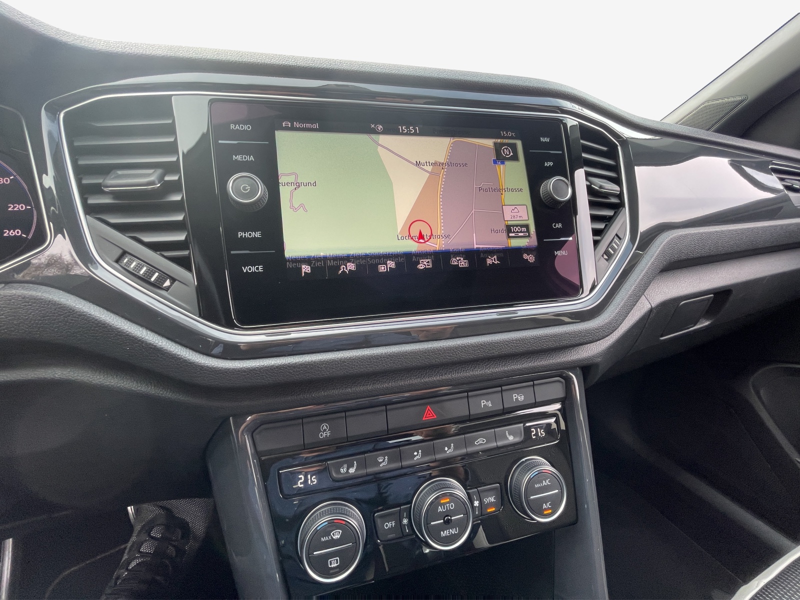 VW T-Roc 2.0 TDI SCR Sport DSG 4Motion-image-10