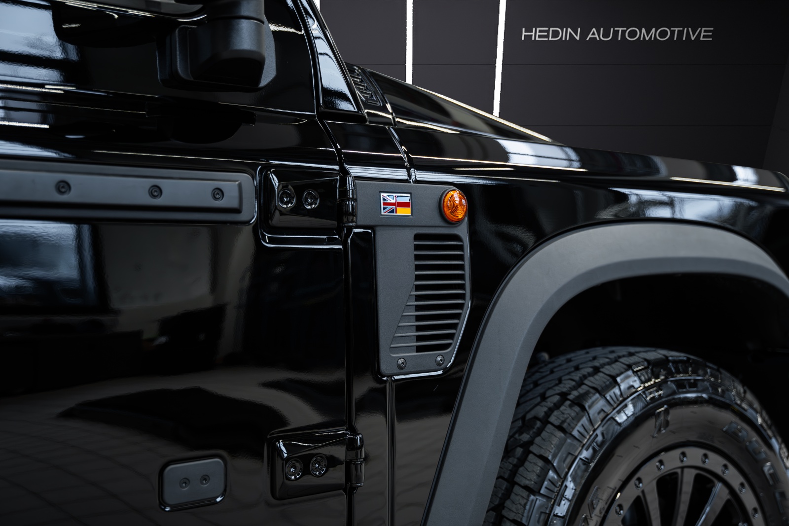INEOS Grenadier 3.0D Black Edition-image-7