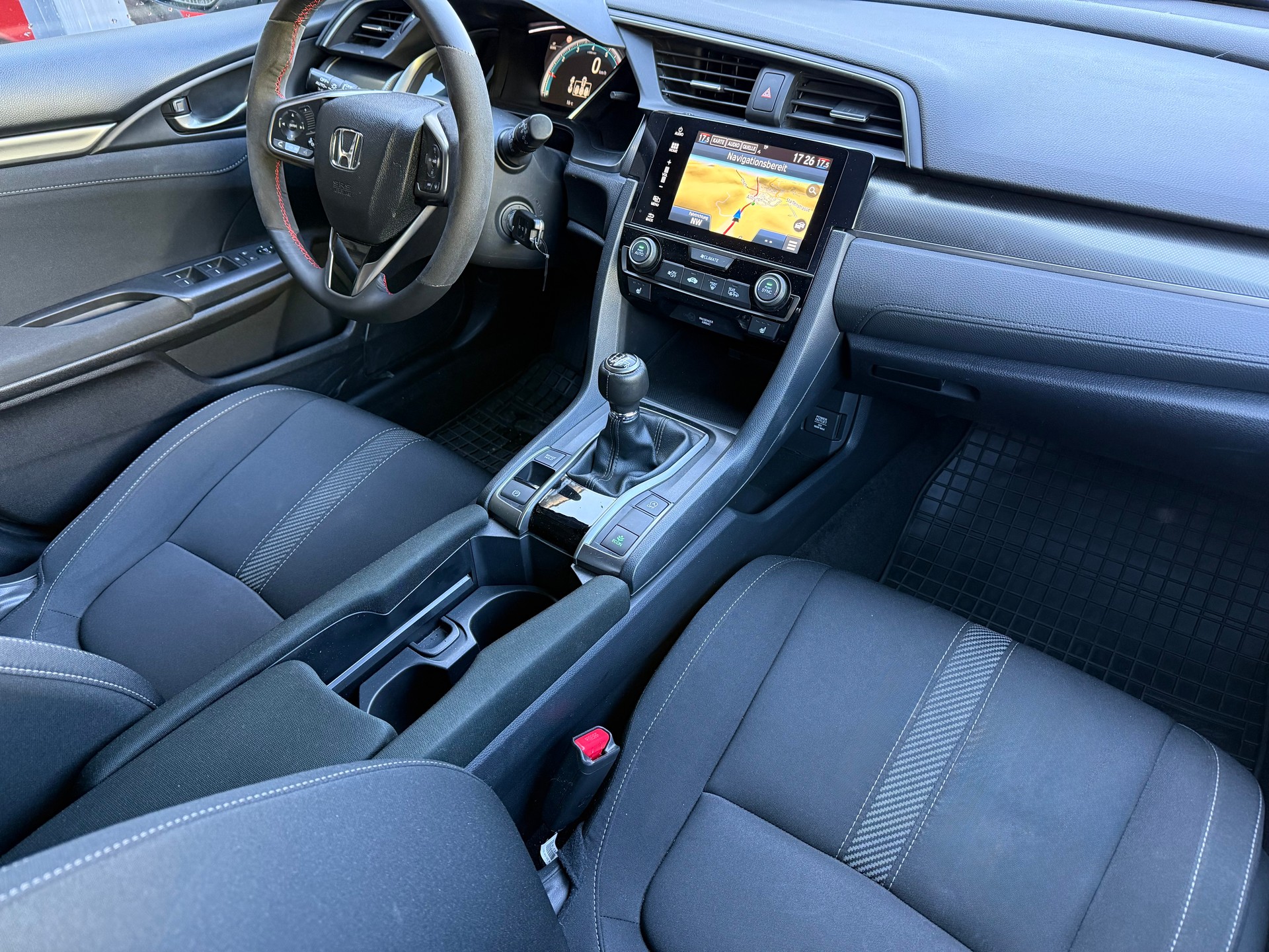 HONDA Civic 1.0 VTEC Elegance-image-6