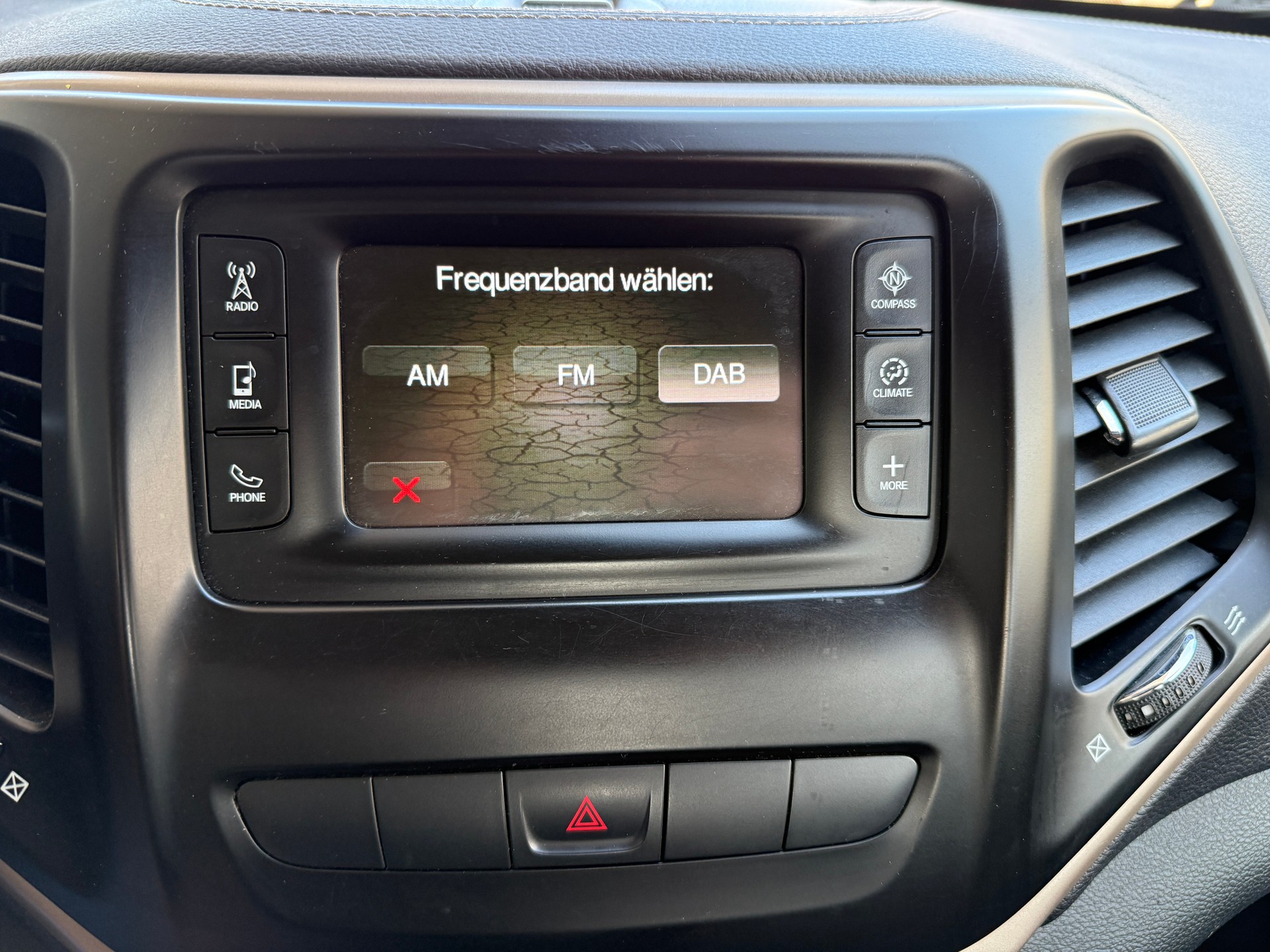 JEEP CHEROKEE 2.4i Sport AWD 9ATX-image-16