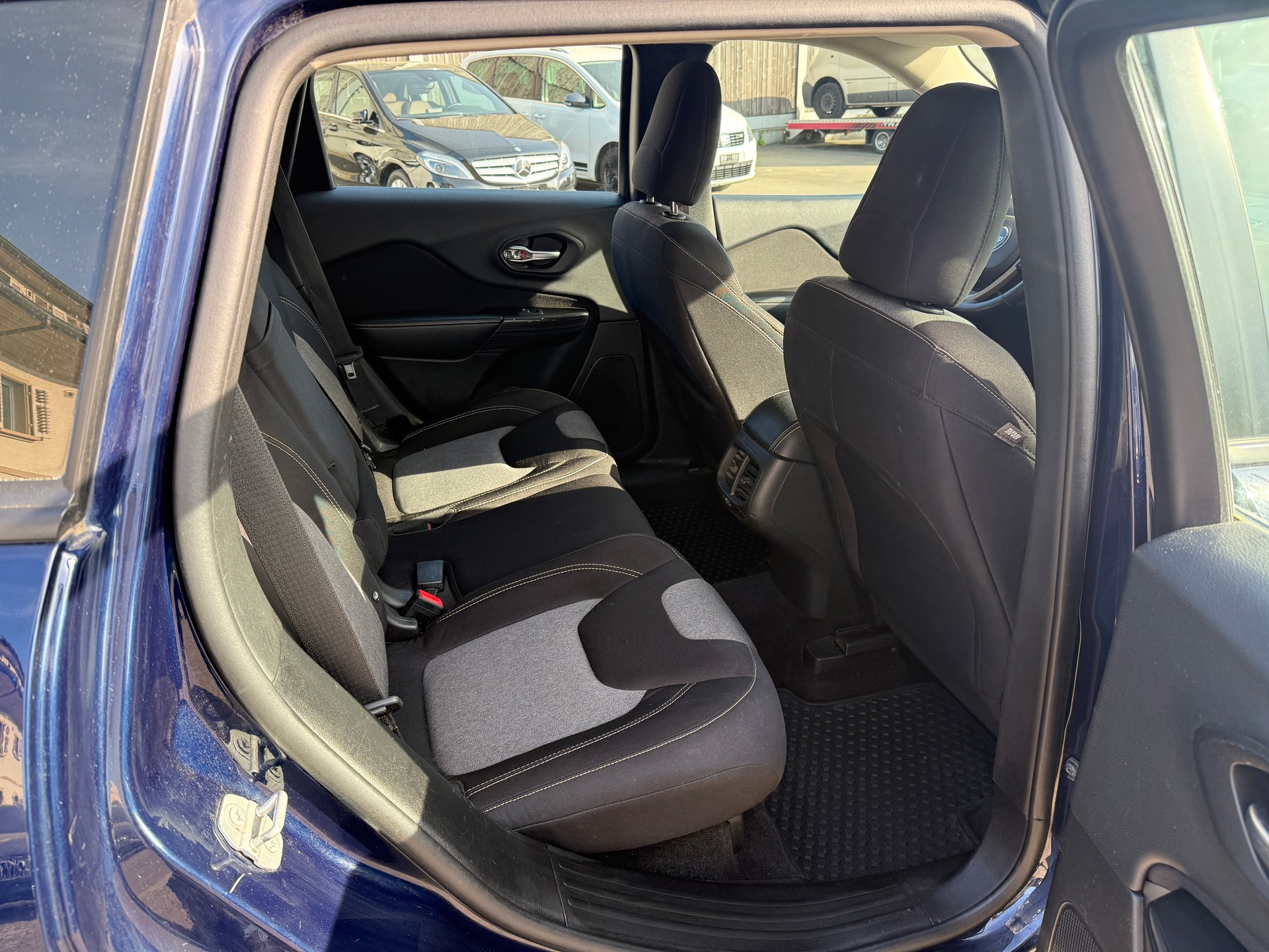 JEEP CHEROKEE 2.4i Sport AWD 9ATX-image-13