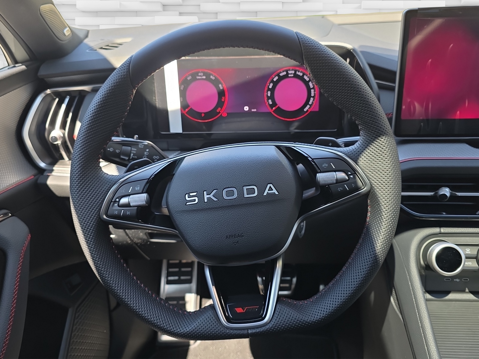SKODA Kodiaq 2.0 TSI RS 4x4-image-5