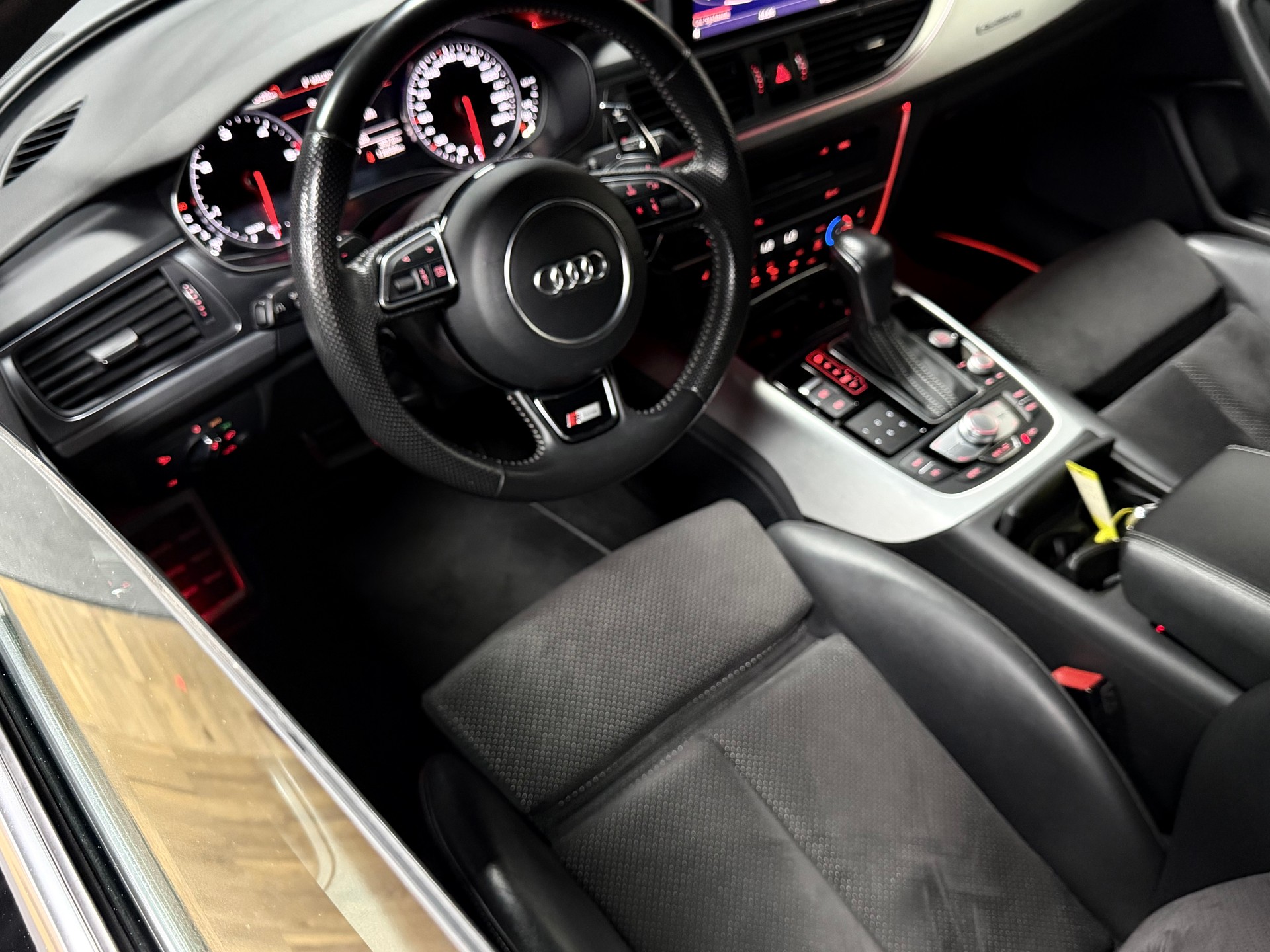 AUDI A6 Avant 3.0 TDI V6 quattro S-tronic-image-10
