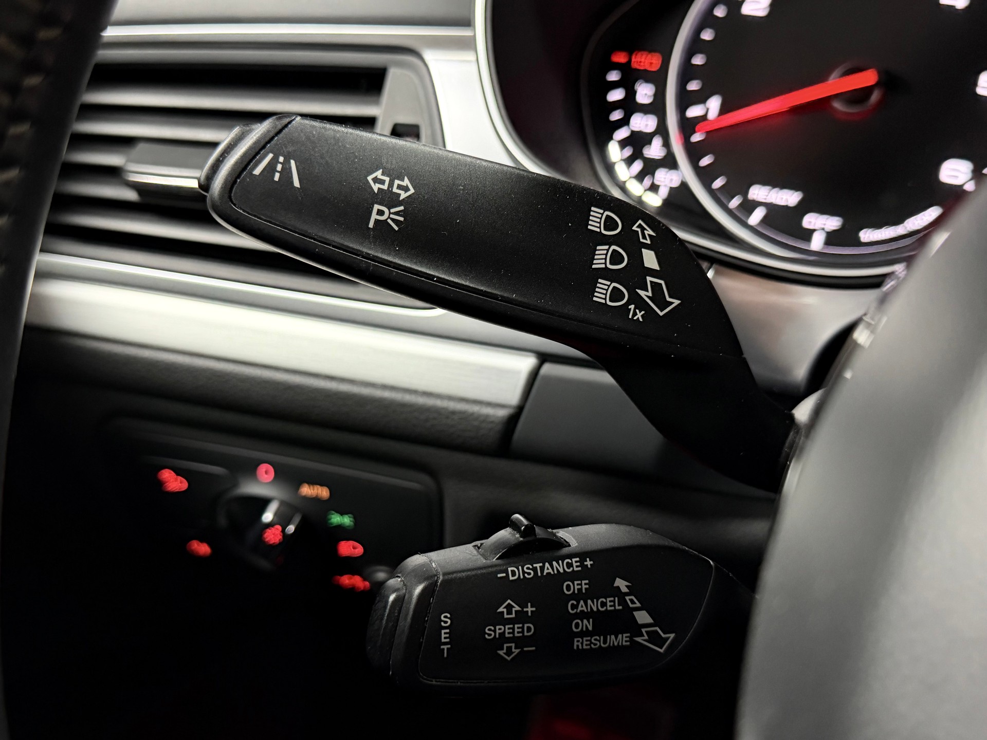 AUDI A6 Avant 3.0 TDI V6 quattro S-tronic-image-15