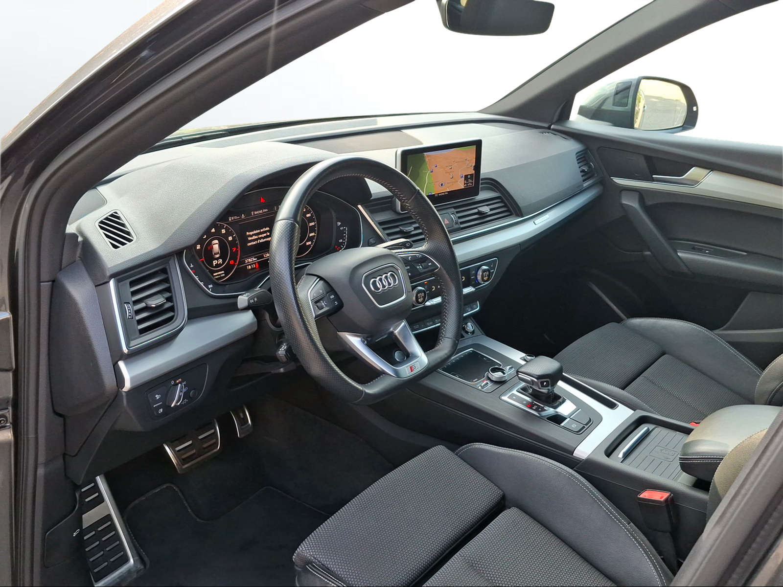 AUDI Q5 45 TFSI sport quattro S-tronic-image-9