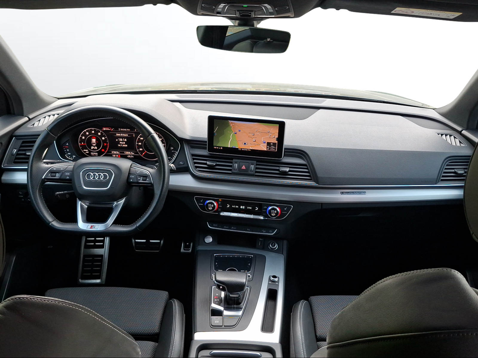 AUDI Q5 45 TFSI sport quattro S-tronic-image-8
