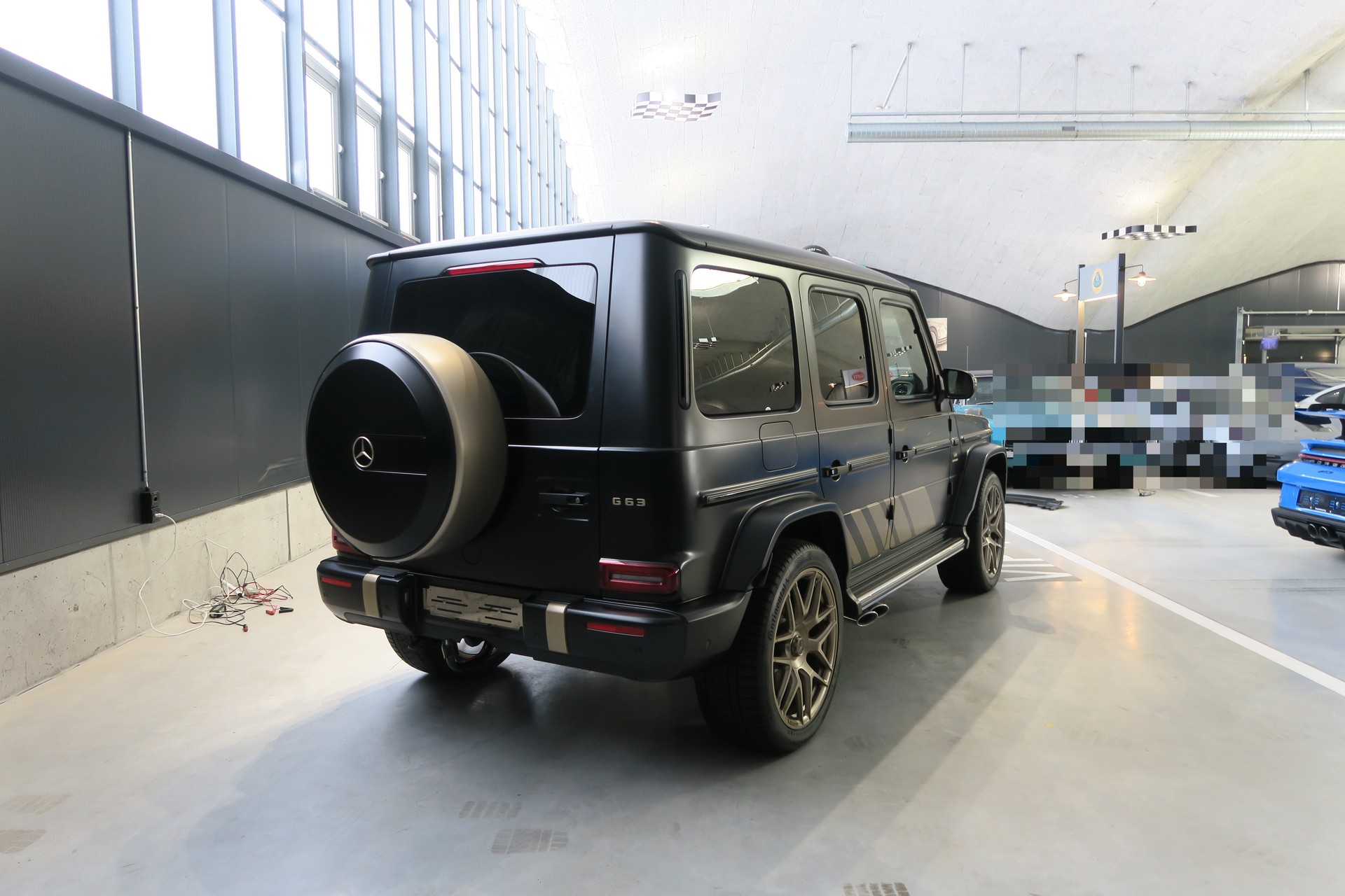 MERCEDES-BENZ G63 AMG Grand Edition 4X4-image-6
