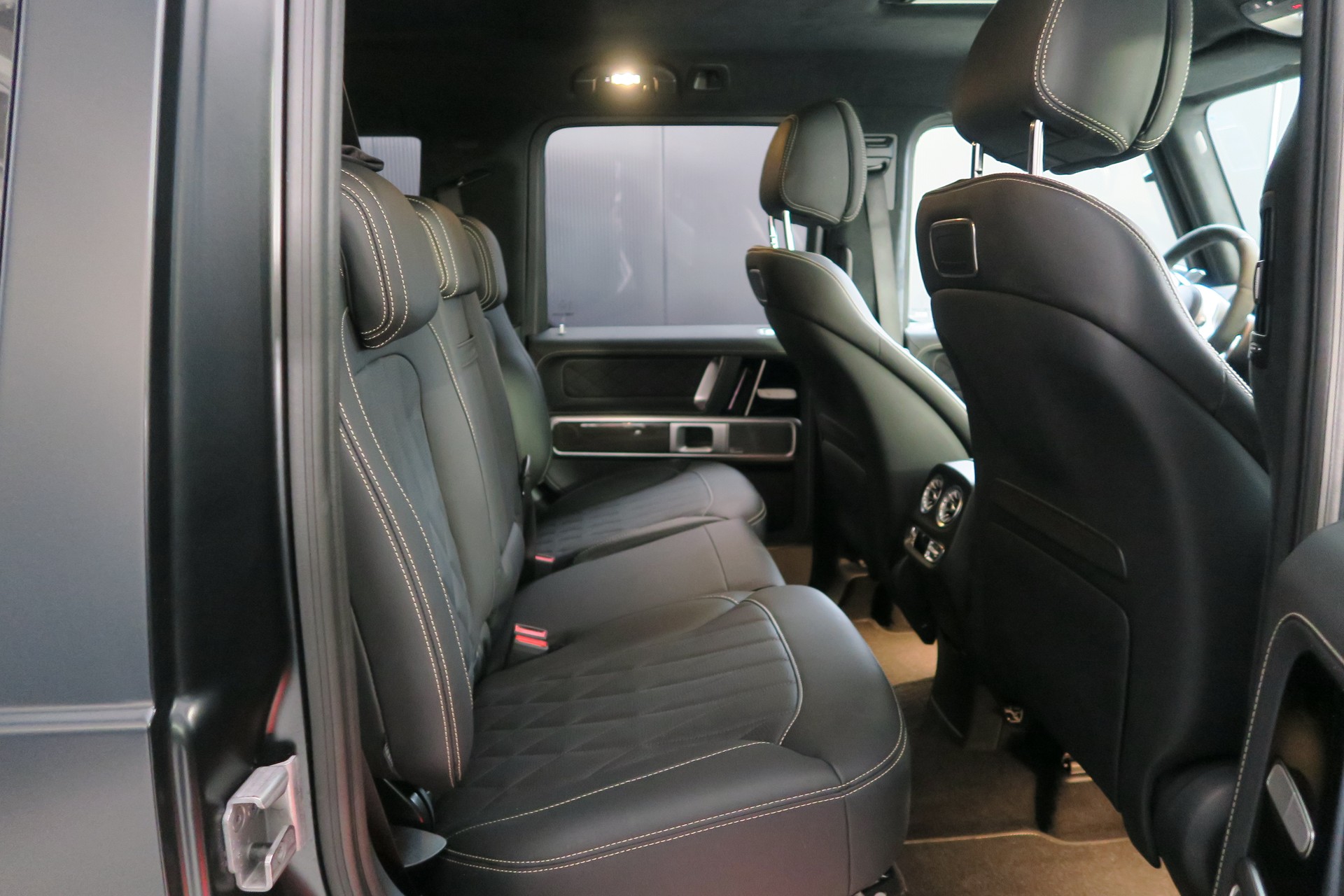 MERCEDES-BENZ G63 AMG Grand Edition 4X4-image-12