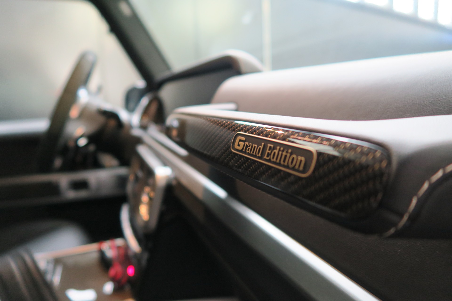 MERCEDES-BENZ G63 AMG Grand Edition 4X4-image-8