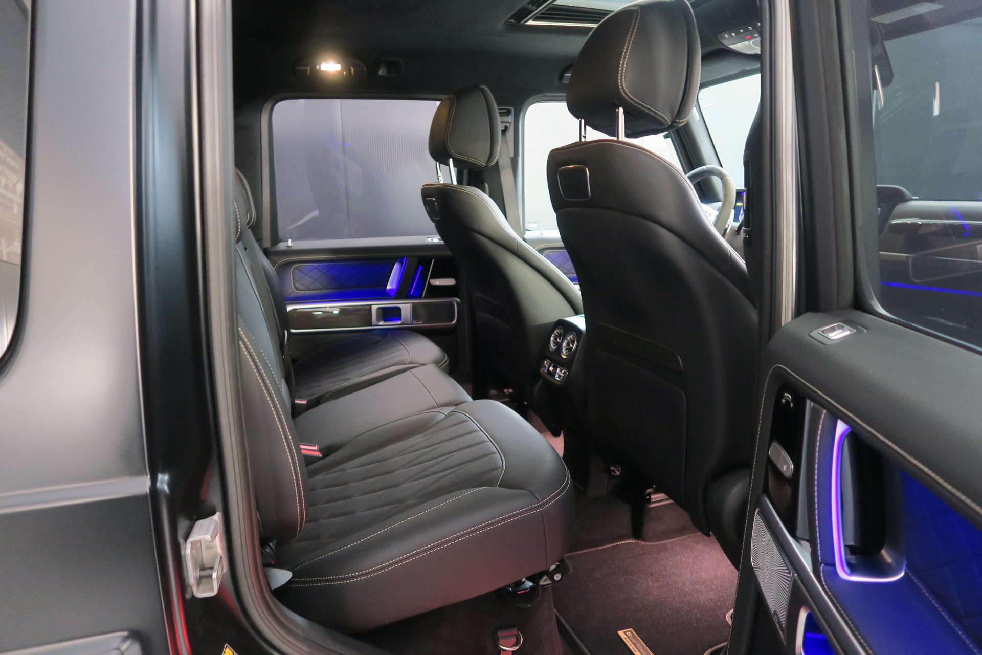 MERCEDES-BENZ G63 AMG Grand Edition 4X4-image-14