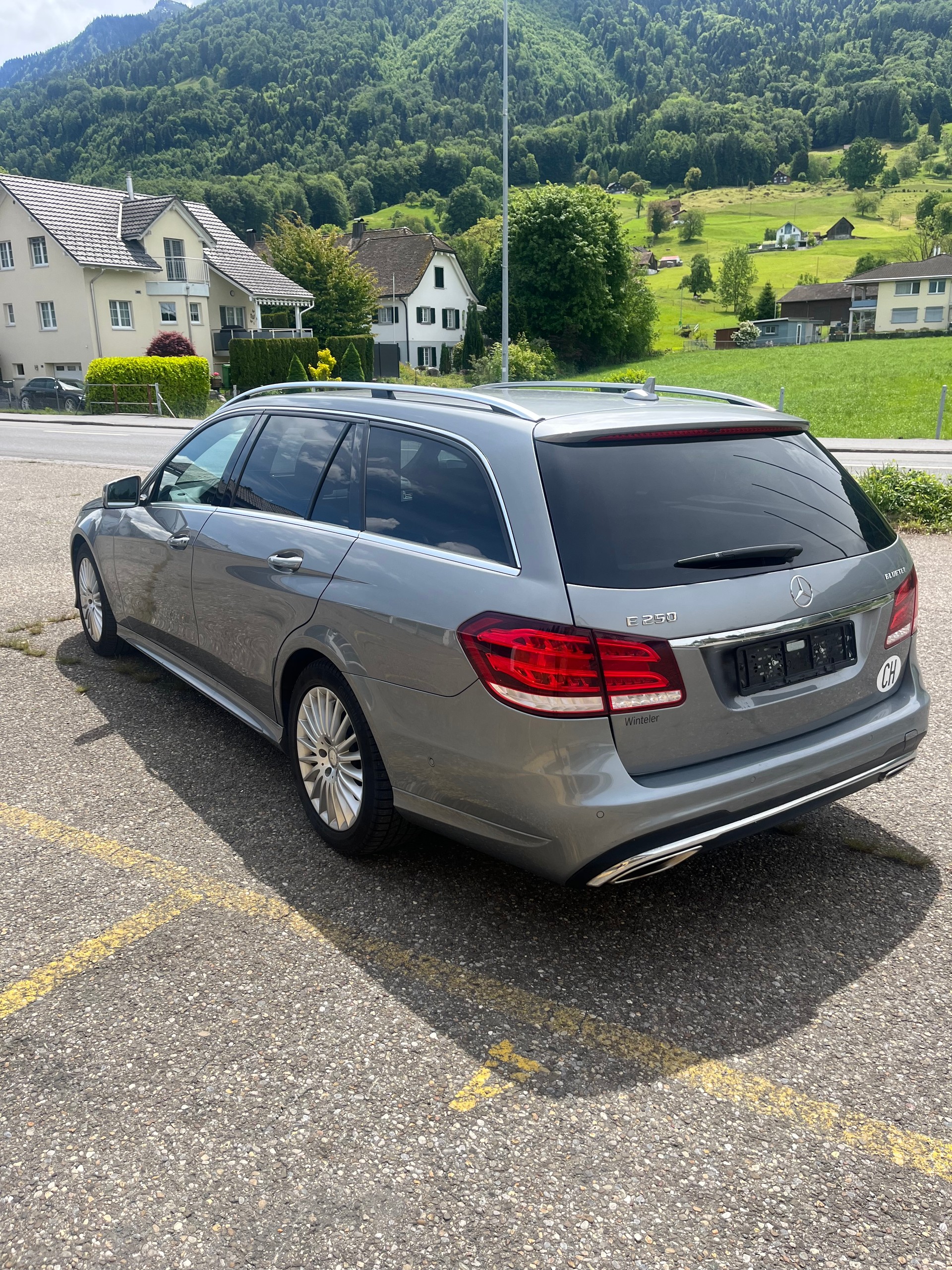 MERCEDES-BENZ E 250 BlueTEC 4Matic 7G-Tronic-image-5