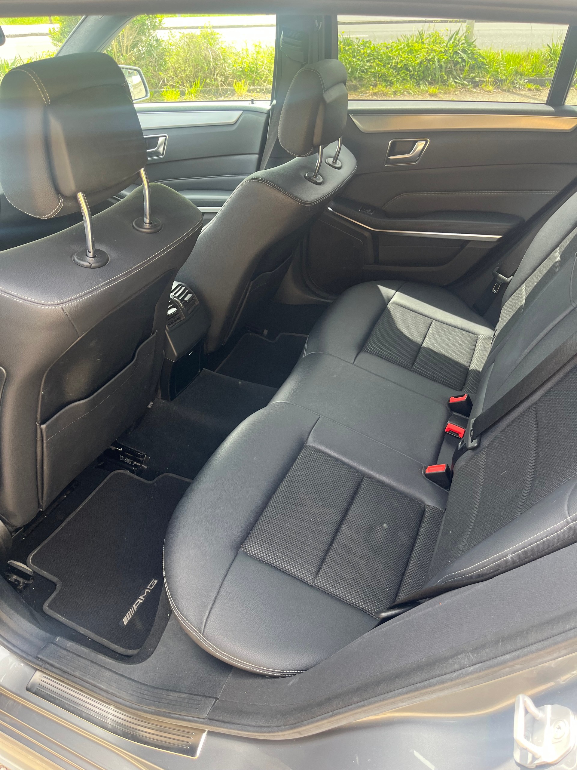MERCEDES-BENZ E 250 BlueTEC 4Matic 7G-Tronic-image-7