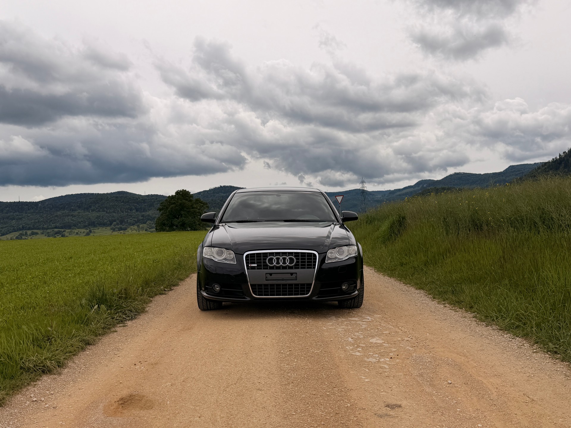 AUDI A4 Limousine 3.0 V6 TDI quattro-image-6