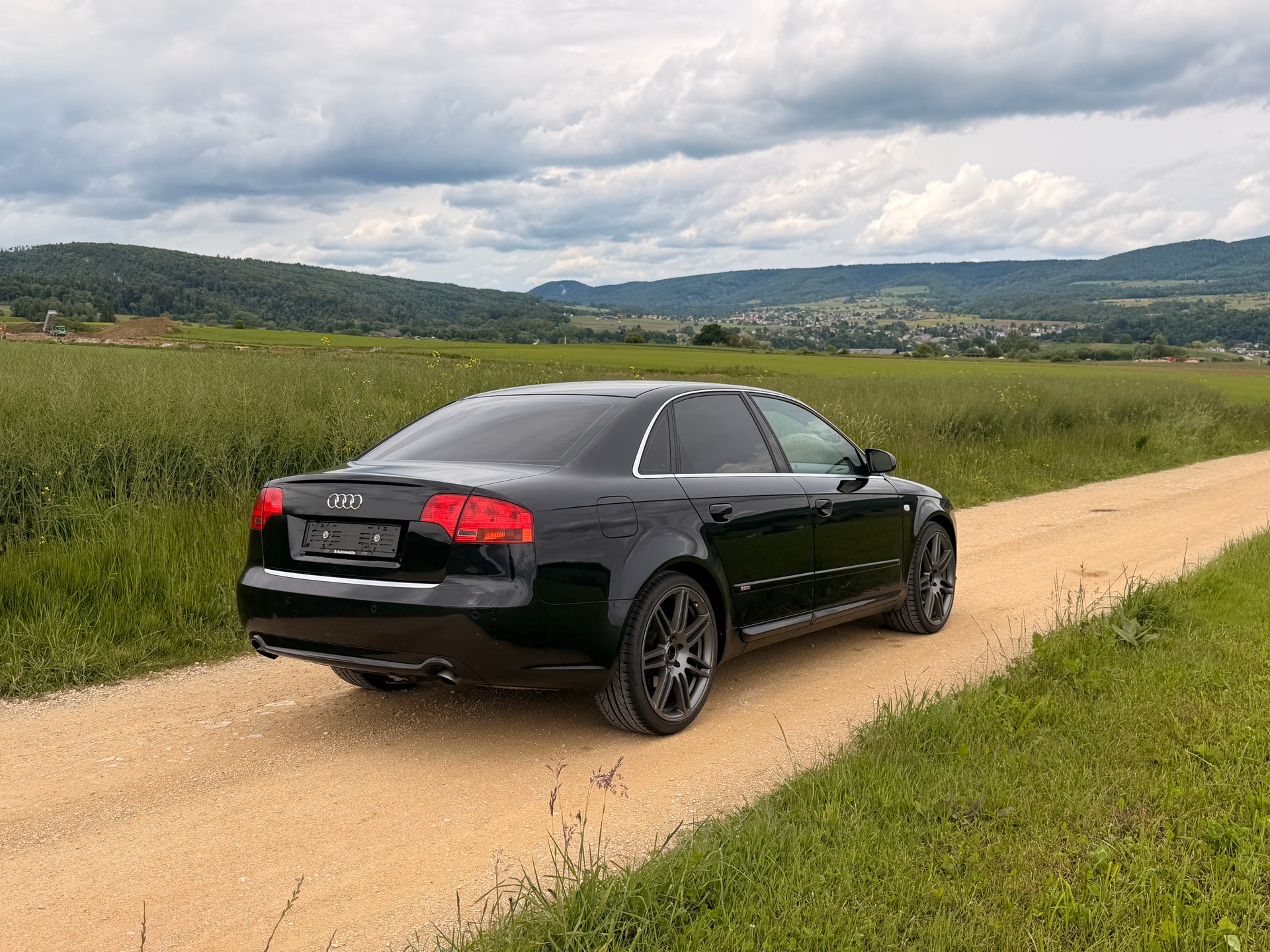AUDI A4 Limousine 3.0 V6 TDI quattro-image-9