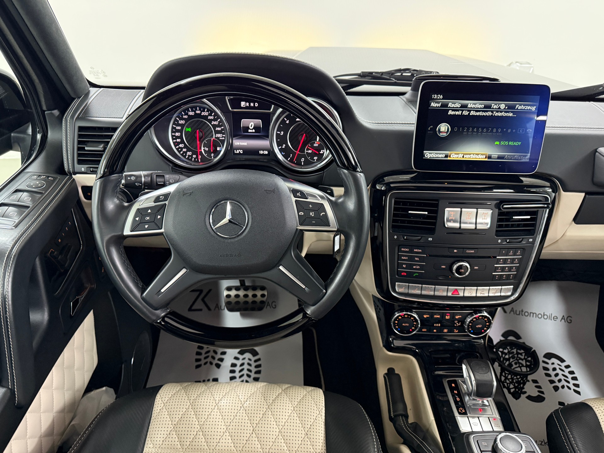 MERCEDES-BENZ G 63 AMG Exclusive Edition Obsidian Black Metallic Speedsh. Plus 7G-Tronic-image-11