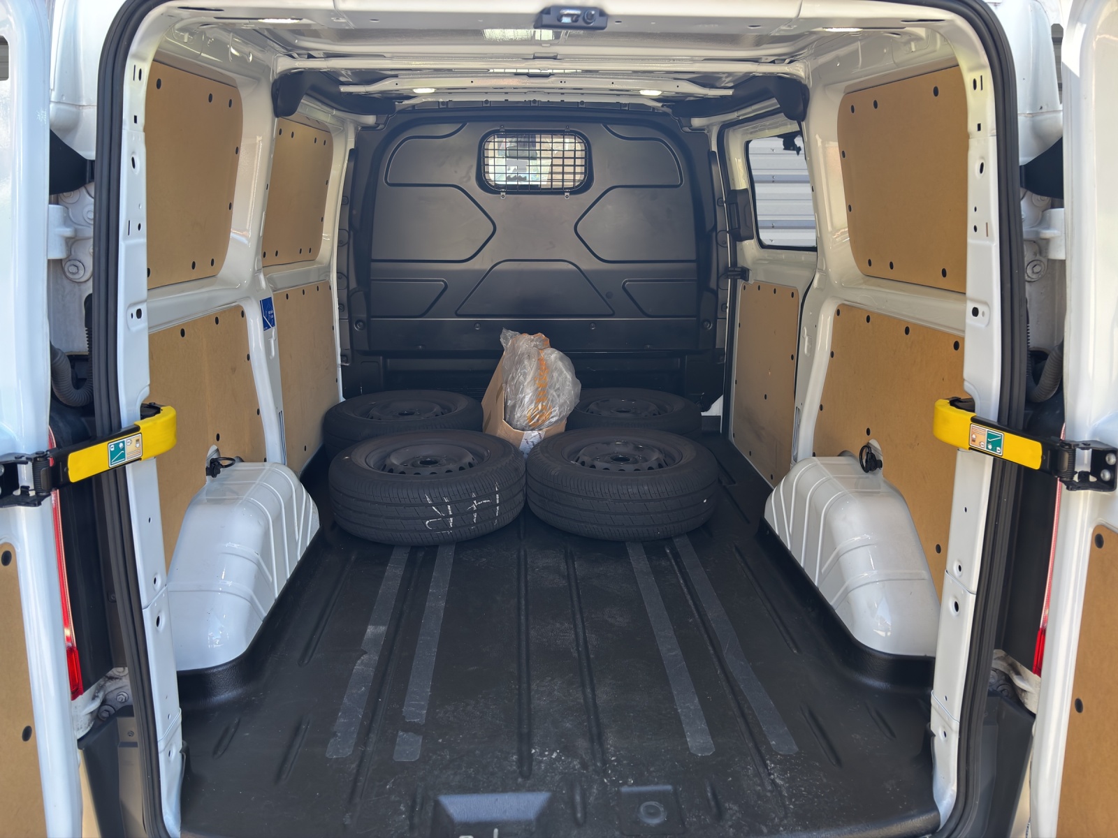 FORD Transit Custom Van 310 L1H1 Trend-image-11