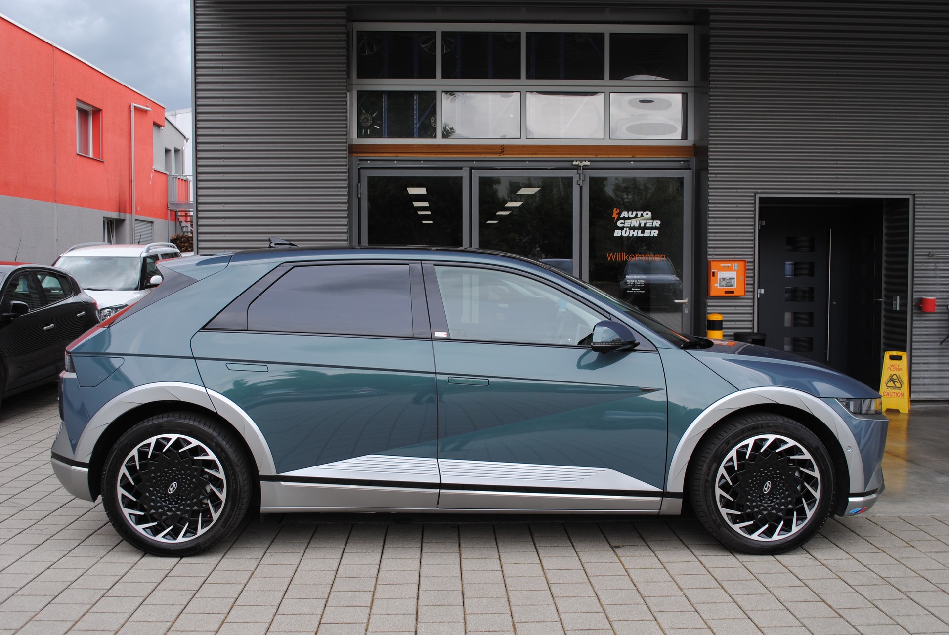HYUNDAI Ioniq 5 77kWh Vertex 4WD-image-9