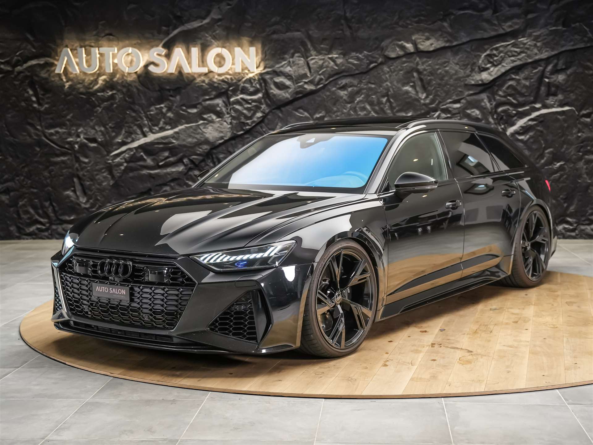AUDI RS6 Avant 4.0 TFSI V8 quattro *Panorama*Sitzlüftung*Head-Up*Standheizung*-image-1