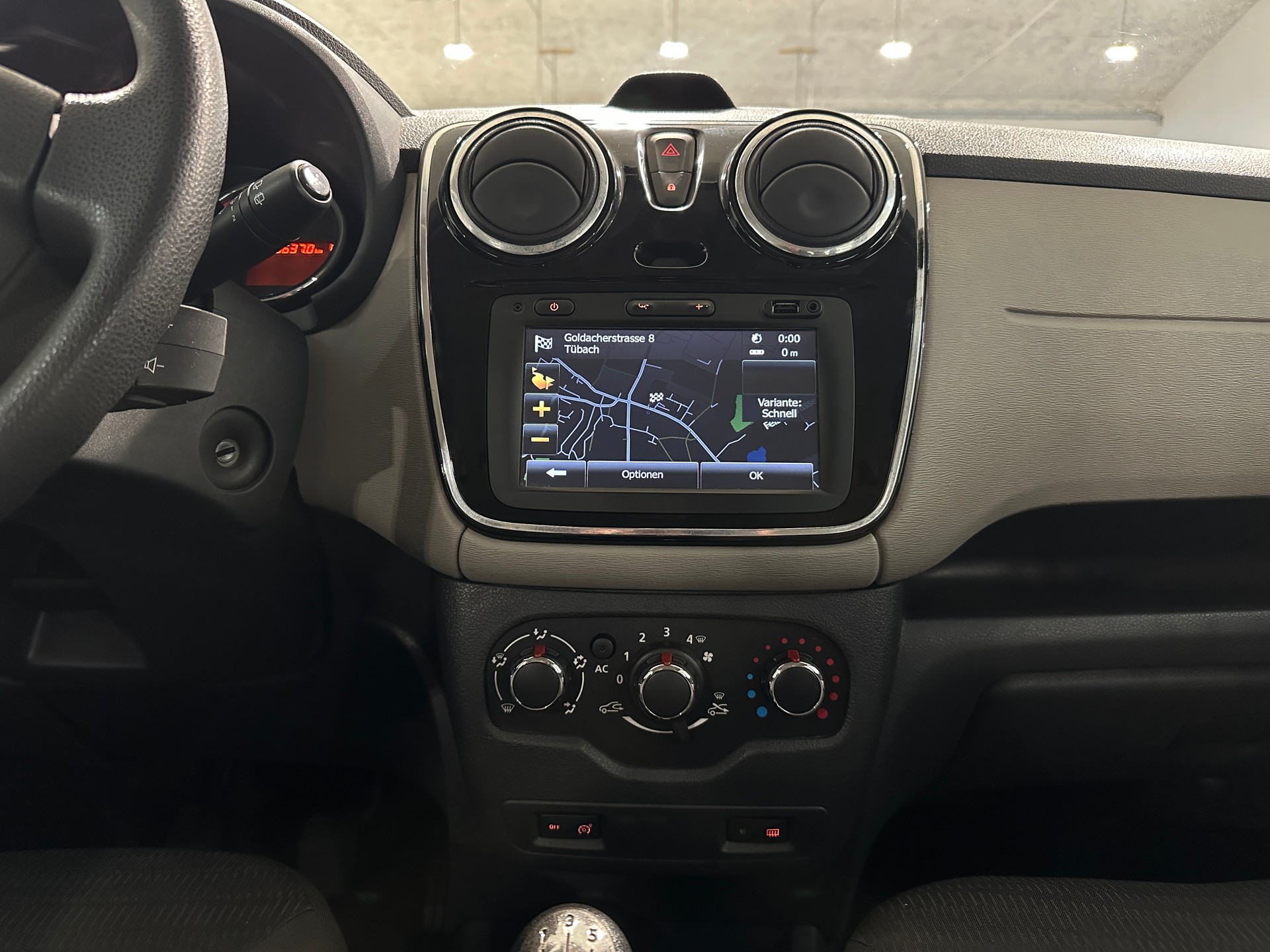 DACIA Lodgy 1.2 Turbo Lauréate 5PL-image-17
