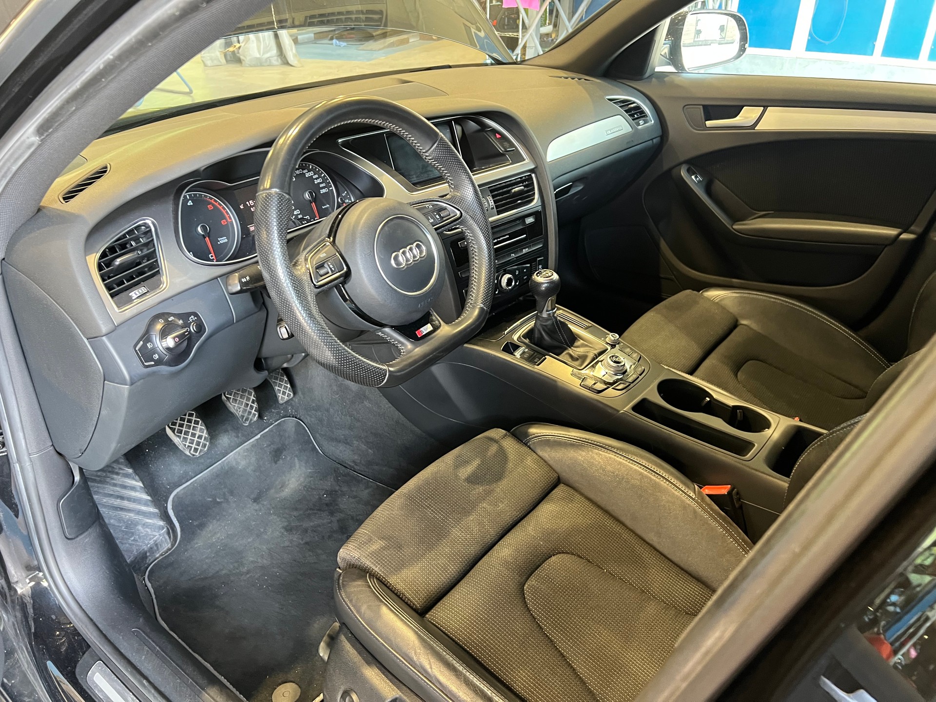 AUDI A4 Avant 2.0 TDI S-Line 4x4 *** Navigation *Teilleder * Klima * AHK 1600 kg. * ab MFK 03.06.2026 * 1 Jahr Garantie möglich ***-image-7