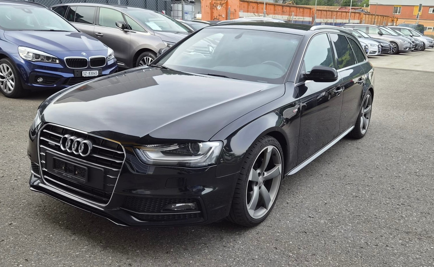 AUDI A4 Avant 2.0 TDI S-Line 4x4 *** Navigation *Teilleder * Klima * AHK 1600 kg. * ab MFK 03.06.2026 * 1 Jahr Garantie möglich ***-image-1