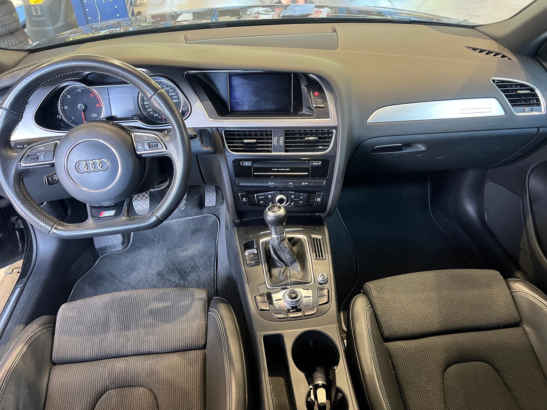 AUDI A4 Avant 2.0 TDI S-Line 4x4 *** Navigation *Teilleder * Klima * AHK 1600 kg. * ab MFK 03.06.2026 * 1 Jahr Garantie möglich ***-image-10