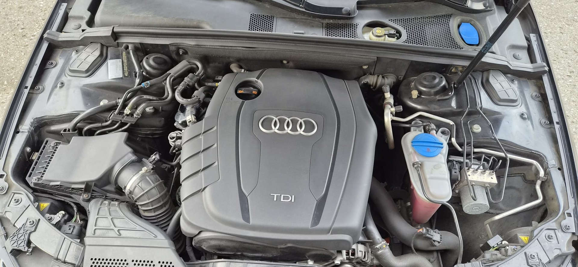AUDI A4 Avant 2.0 TDI S-Line 4x4 *** Navigation *Teilleder * Klima * AHK 1600 kg. * ab MFK 03.06.2026 * 1 Jahr Garantie möglich ***-image-15