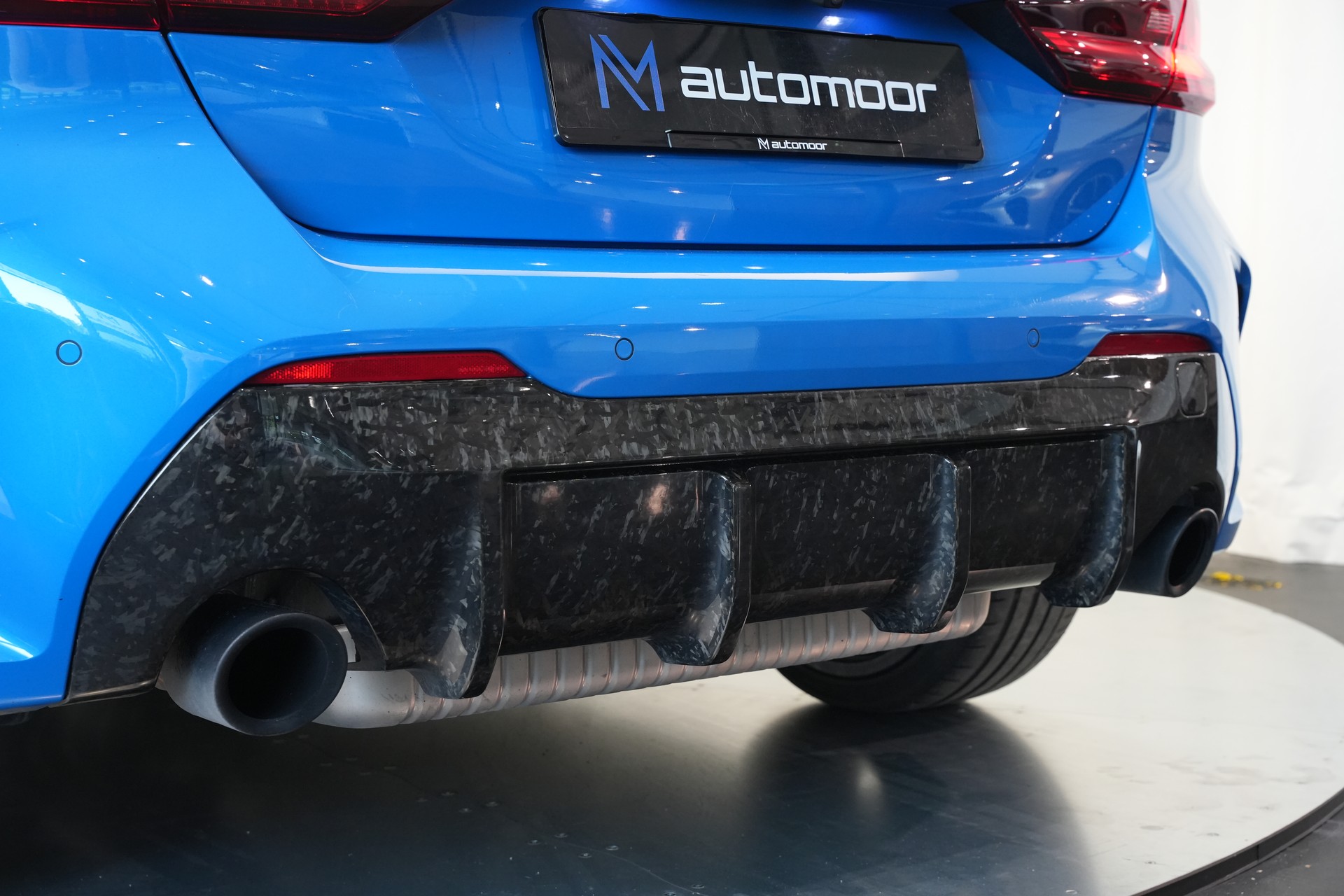 BMW M135i xDrive Steptronic-image-40