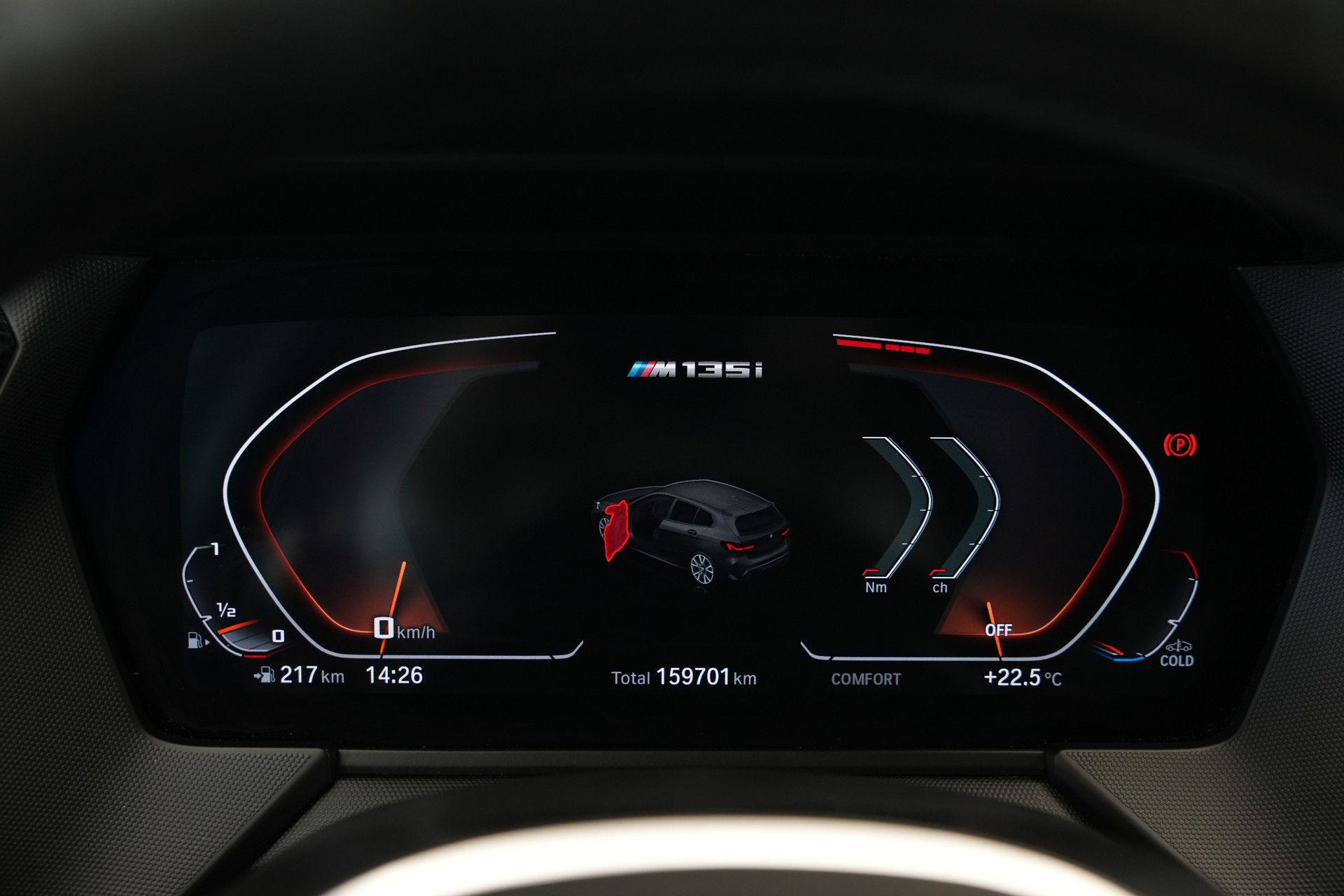 BMW M135i xDrive Steptronic-image-22