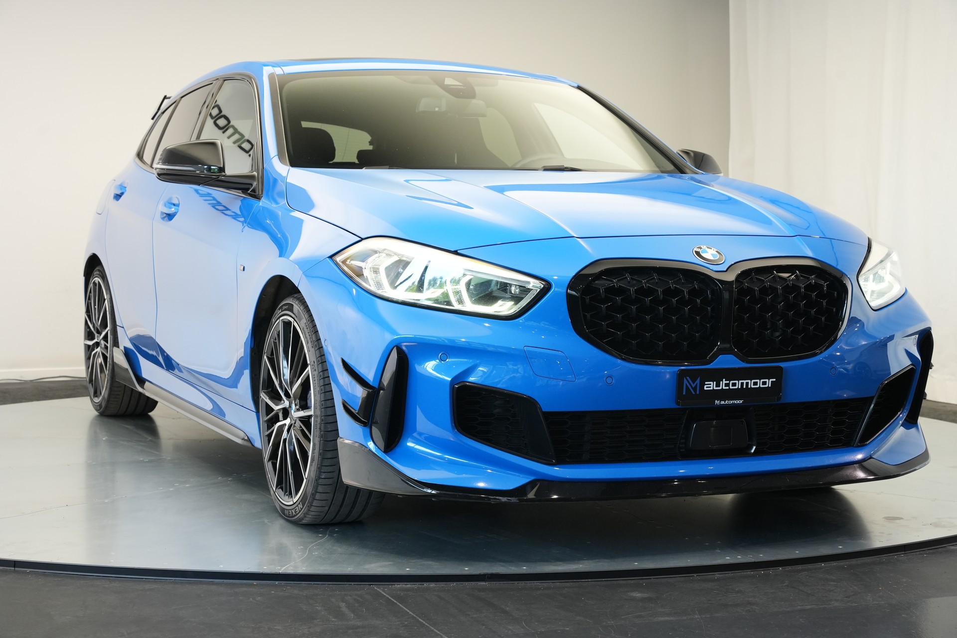 BMW M135i xDrive Steptronic-image-49