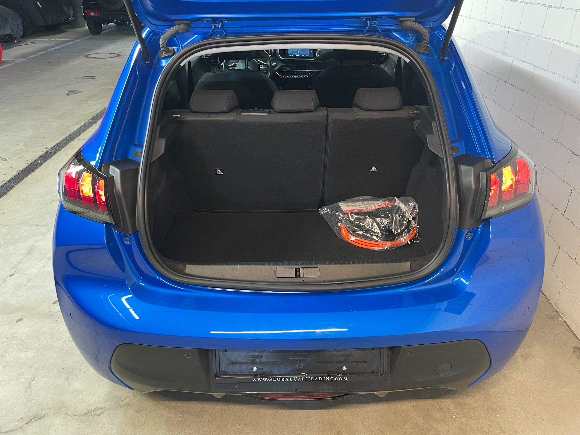 PEUGEOT 208 Elektrik Active Pack-image-8