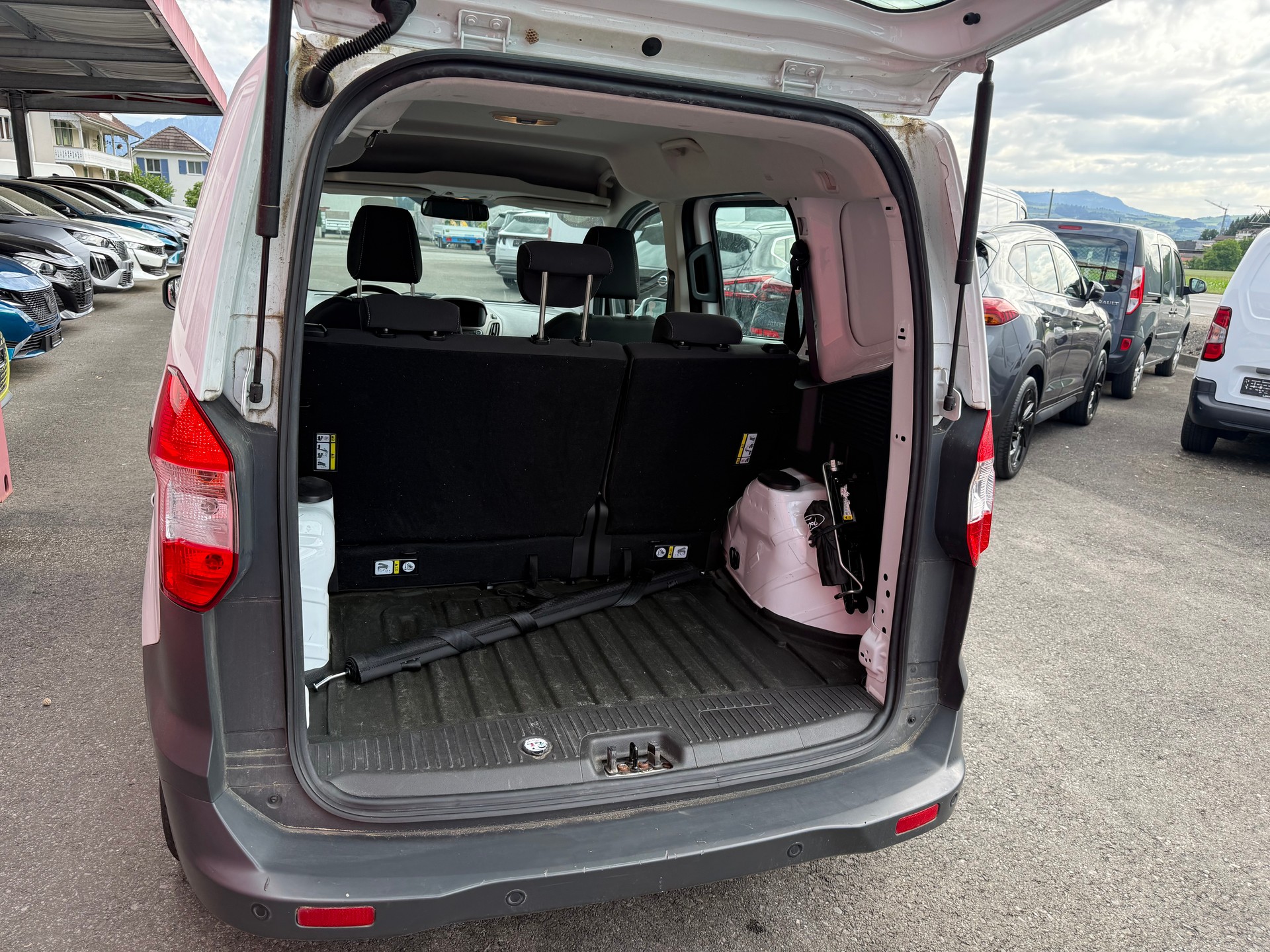 FORD Transit Courier Combi 1.5 TDCi Trend-image-4