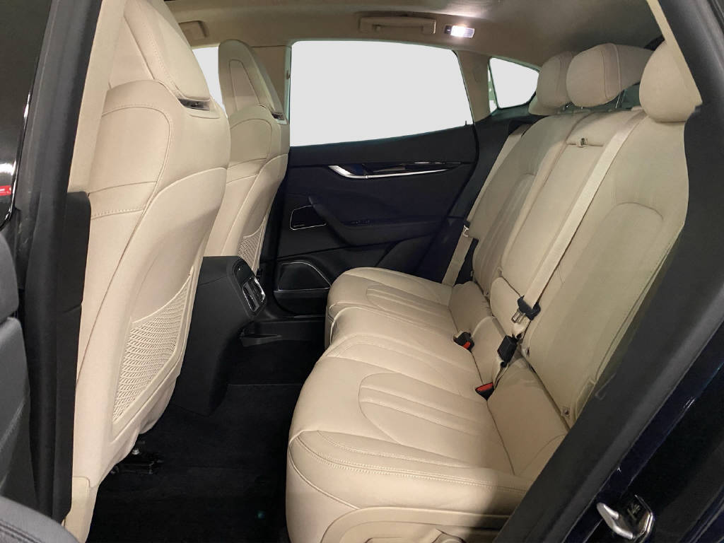 MASERATI Levante 3.0 V6 Modena-image-12