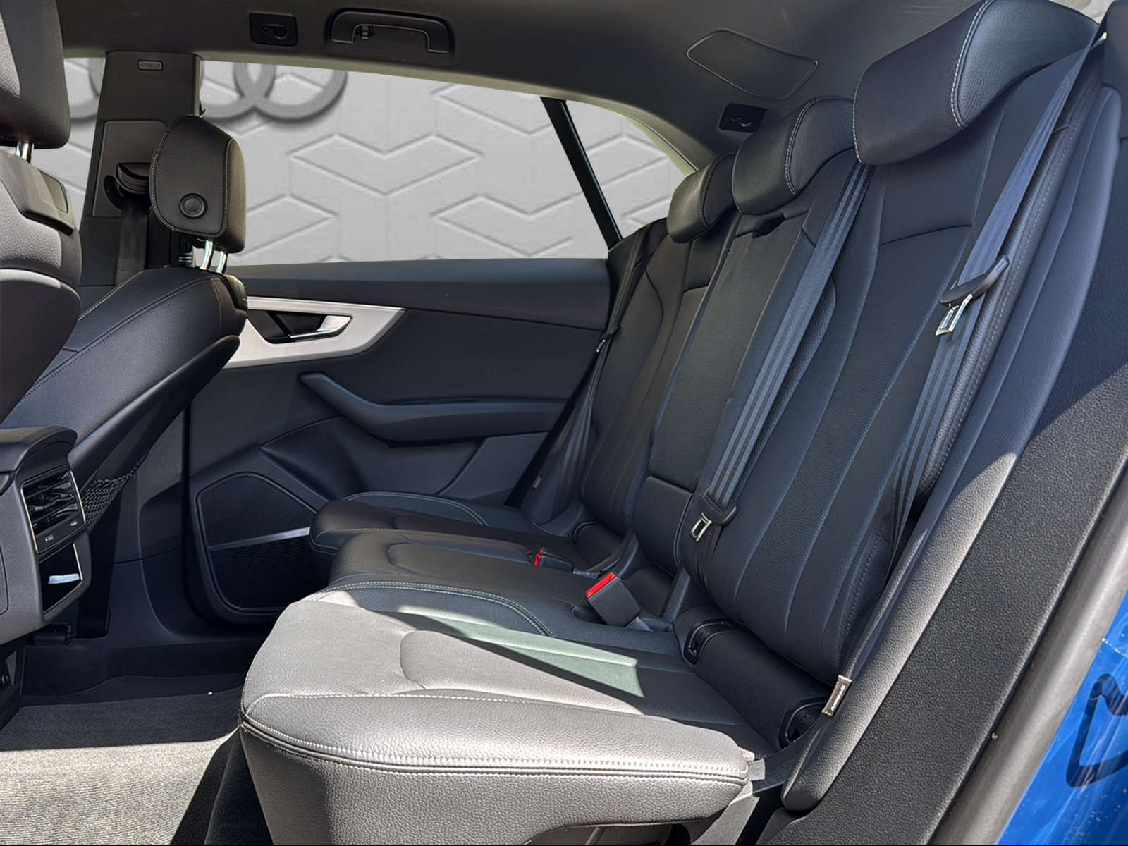 AUDI Q8 SUV 50 TDI quattro tiptronic-image-15