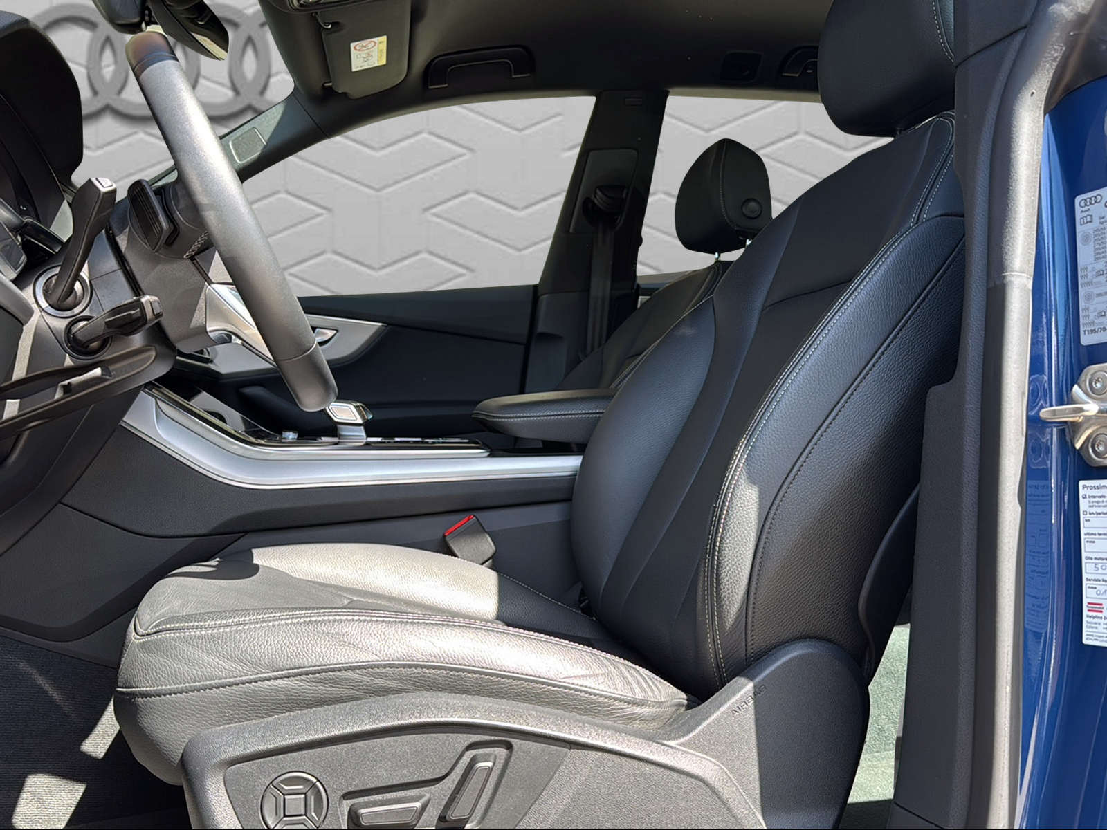 AUDI Q8 SUV 50 TDI quattro tiptronic-image-10