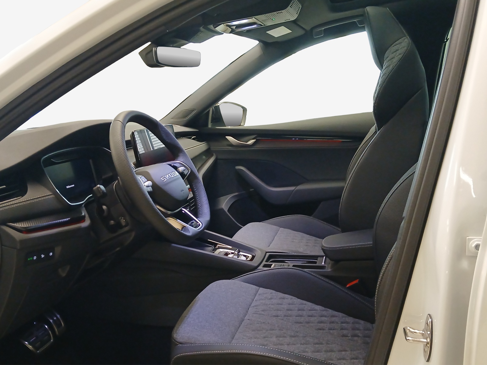 SKODA Octavia Combi 1.5 TSI mHEV DSG Sport Line-image-7