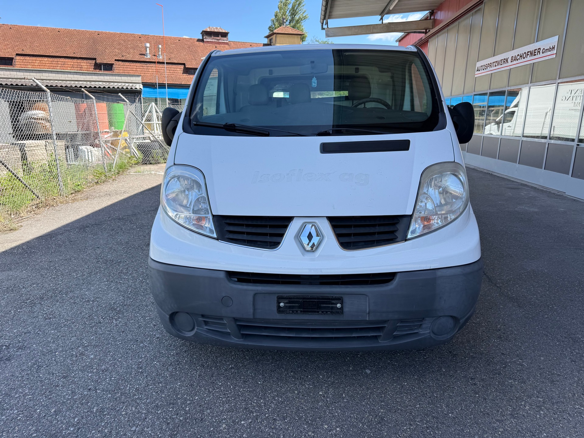 RENAULT Trafic 2.0 dCi 90 2.7t L1H1-image-1