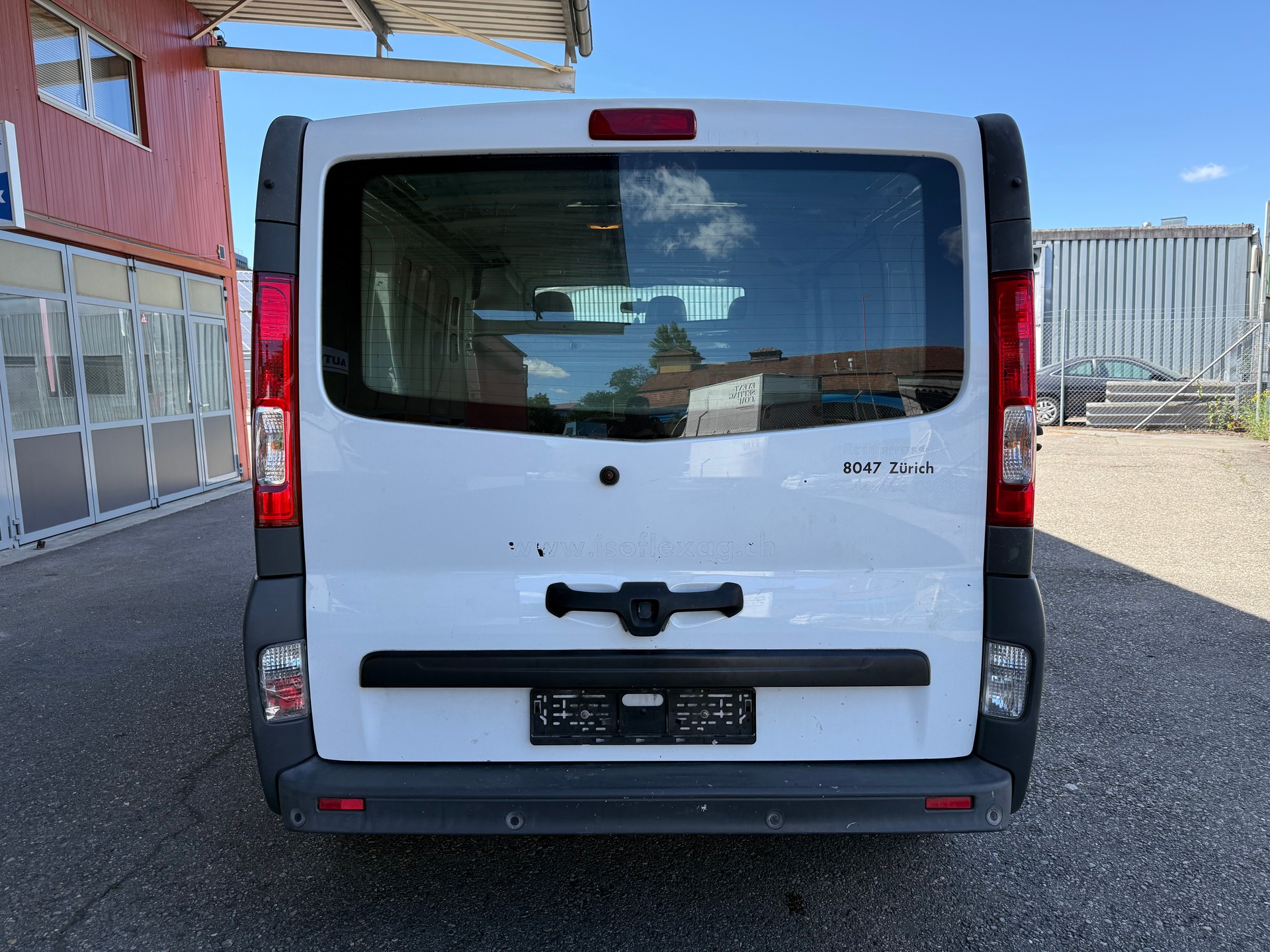 RENAULT Trafic 2.0 dCi 90 2.7t L1H1-image-5