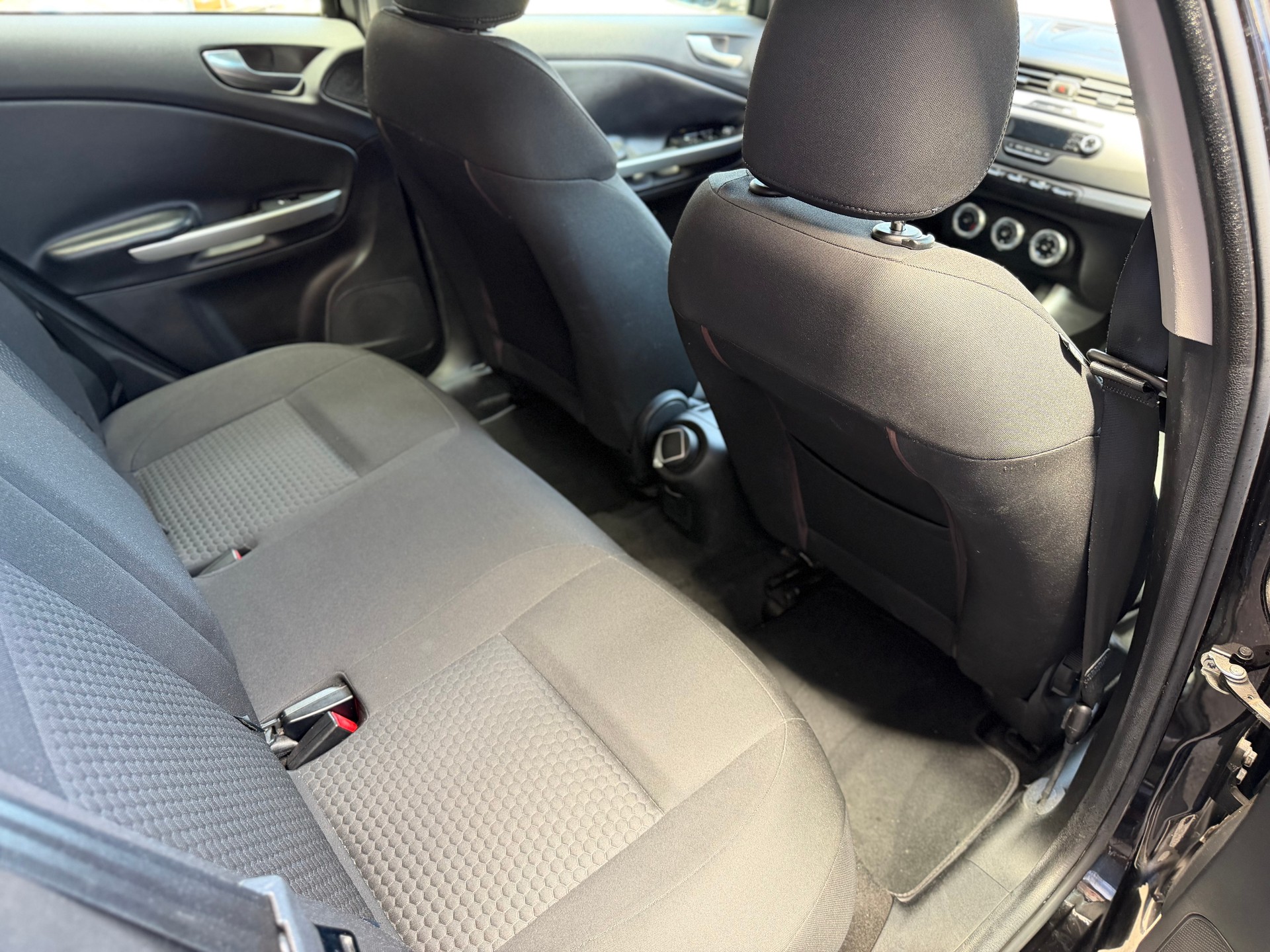 ALFA ROMEO Giulietta 1.6 JTDM Distinctive-image-10