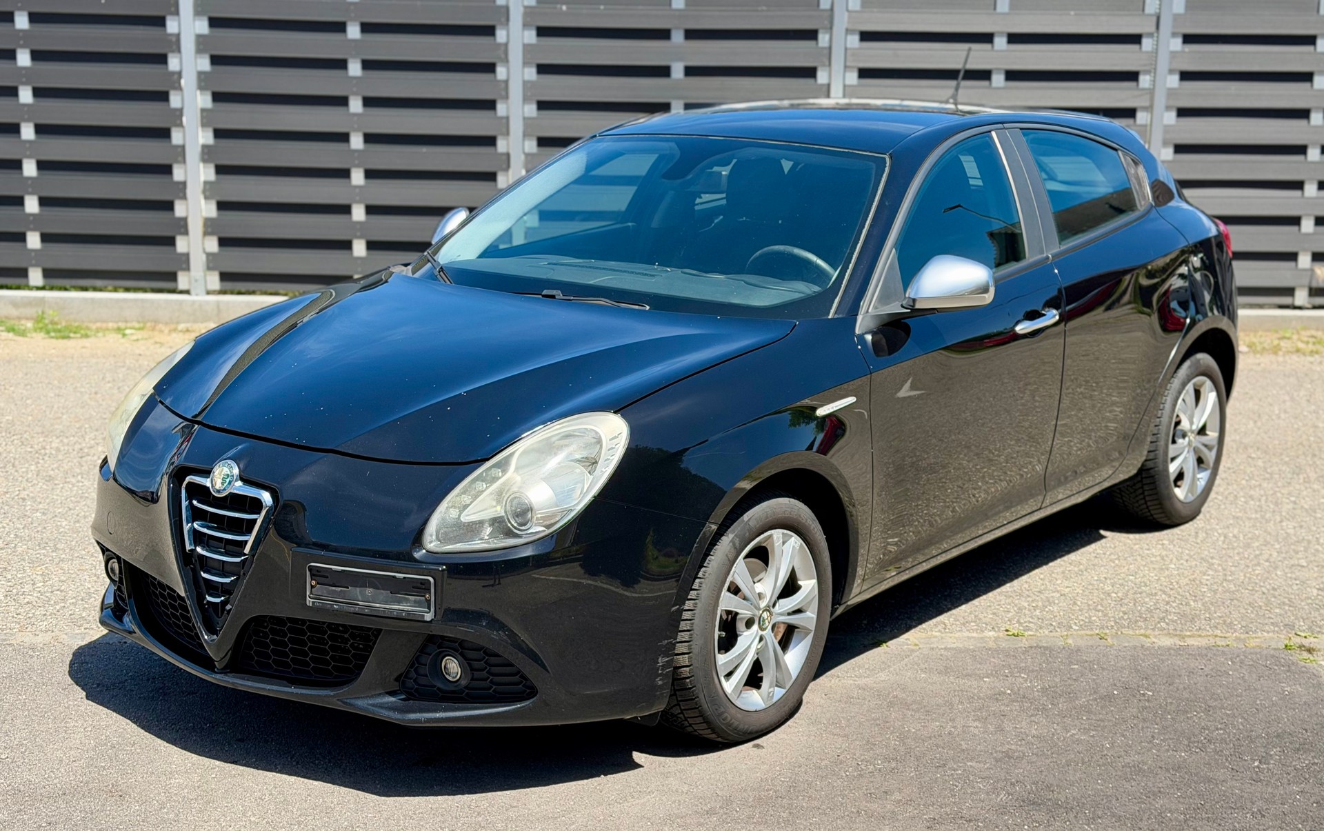 ALFA ROMEO Giulietta 1.6 JTDM Distinctive-image-1