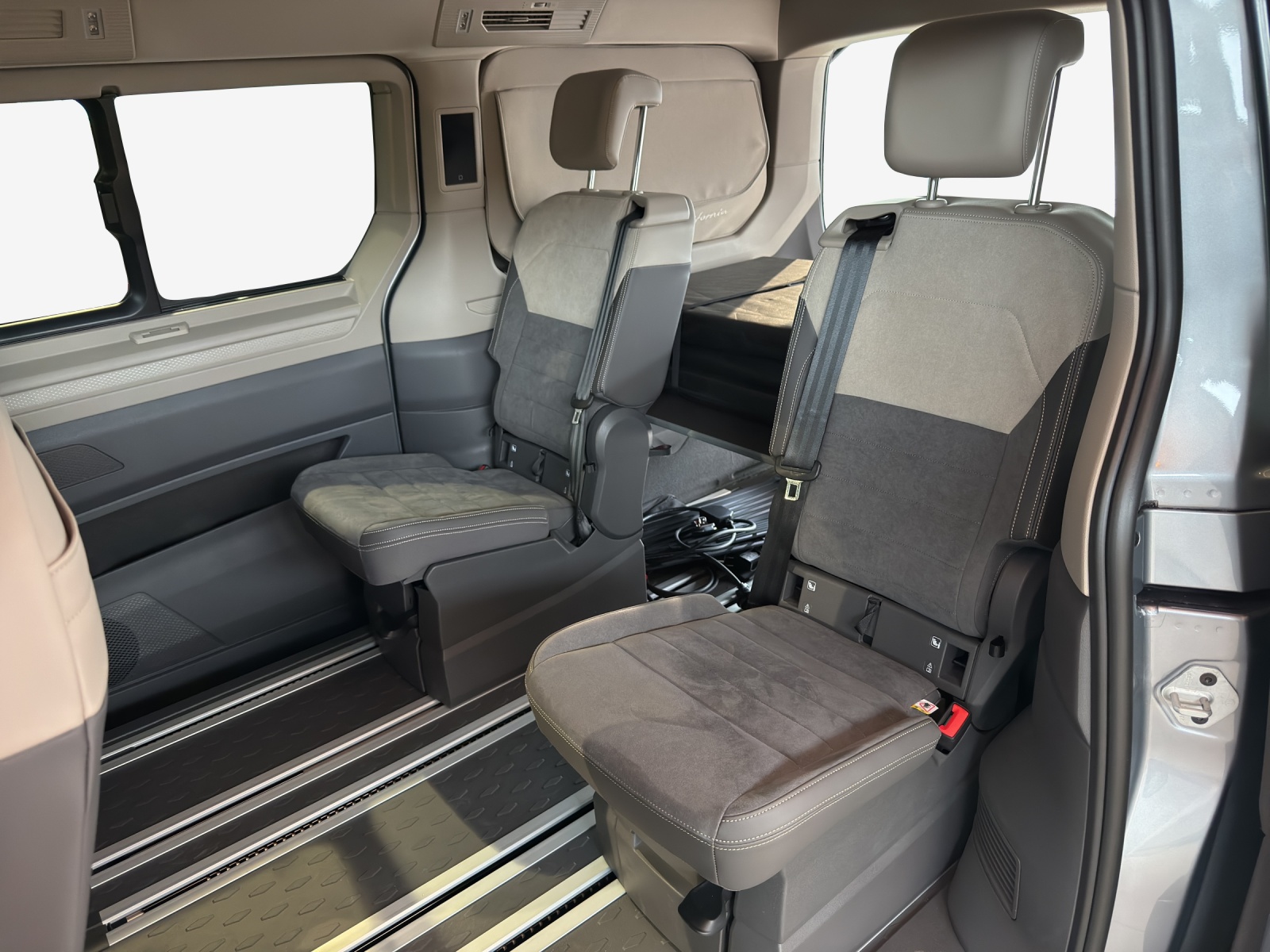 VW California eHybrid Beach Tour 4Motion-image-11