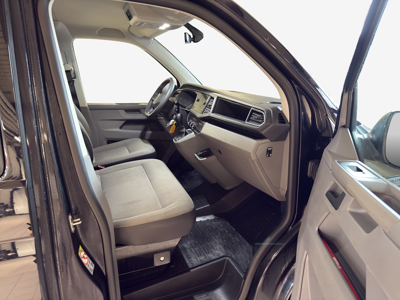 VW T6.1 2.0 TDI DSG-image-14