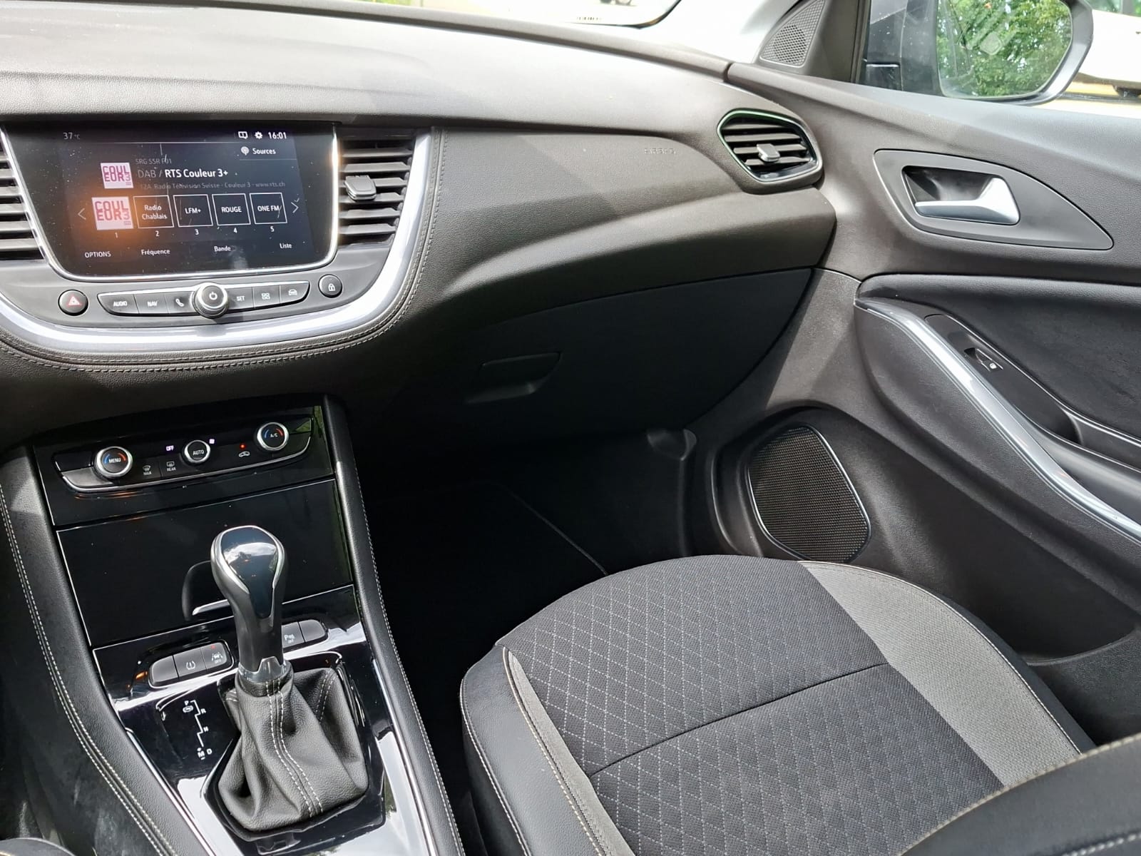 OPEL Grandland X 1.2i TP Automatik-image-13