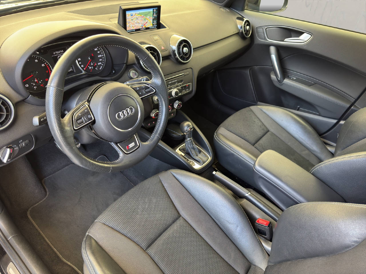 AUDI A1 Sportback 1.4 TFSI Sport S-Tronic-image-7