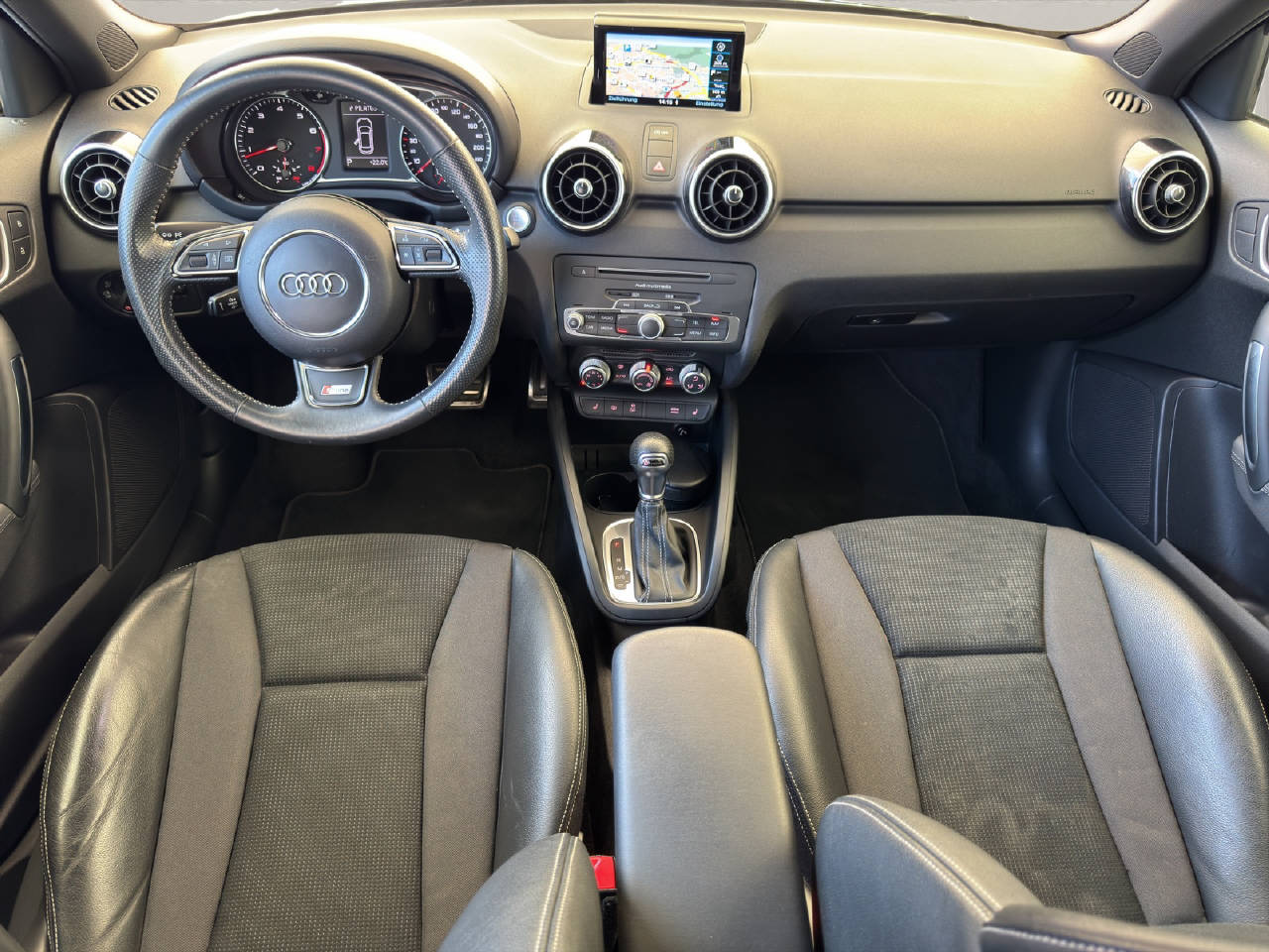 AUDI A1 Sportback 1.4 TFSI Sport S-Tronic-image-15