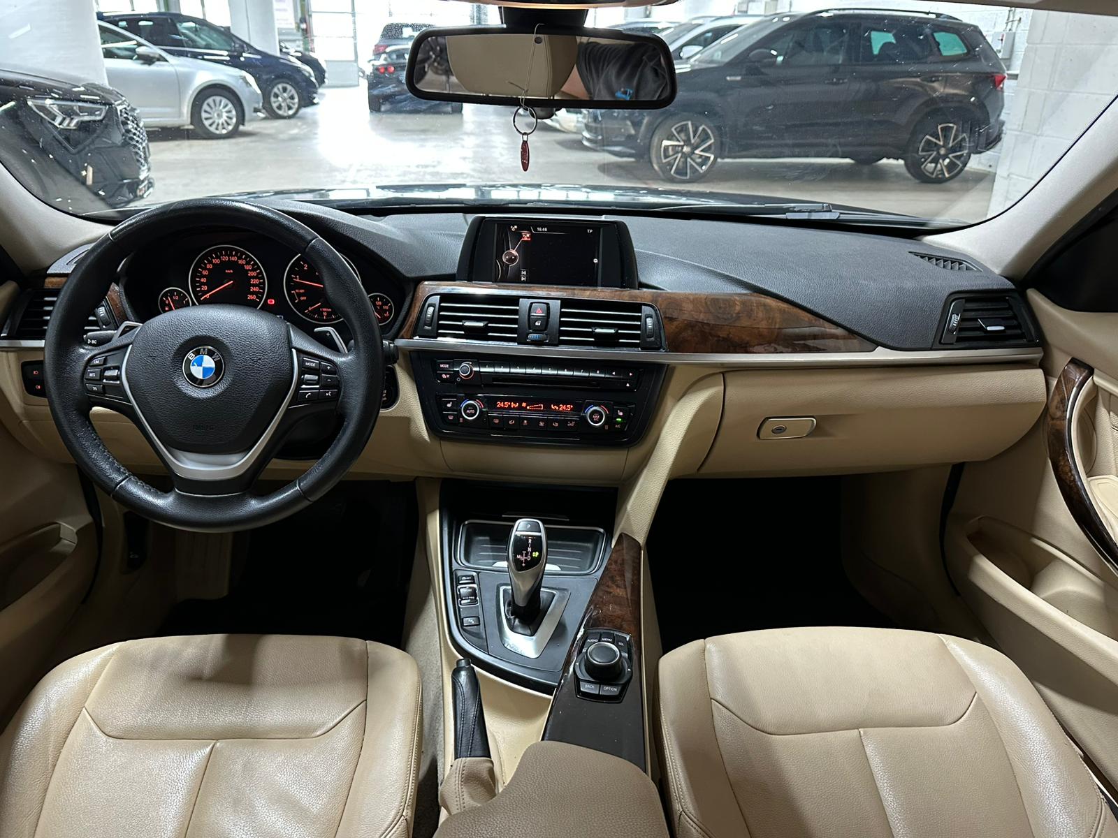 BMW 320i Steptronic-image-6